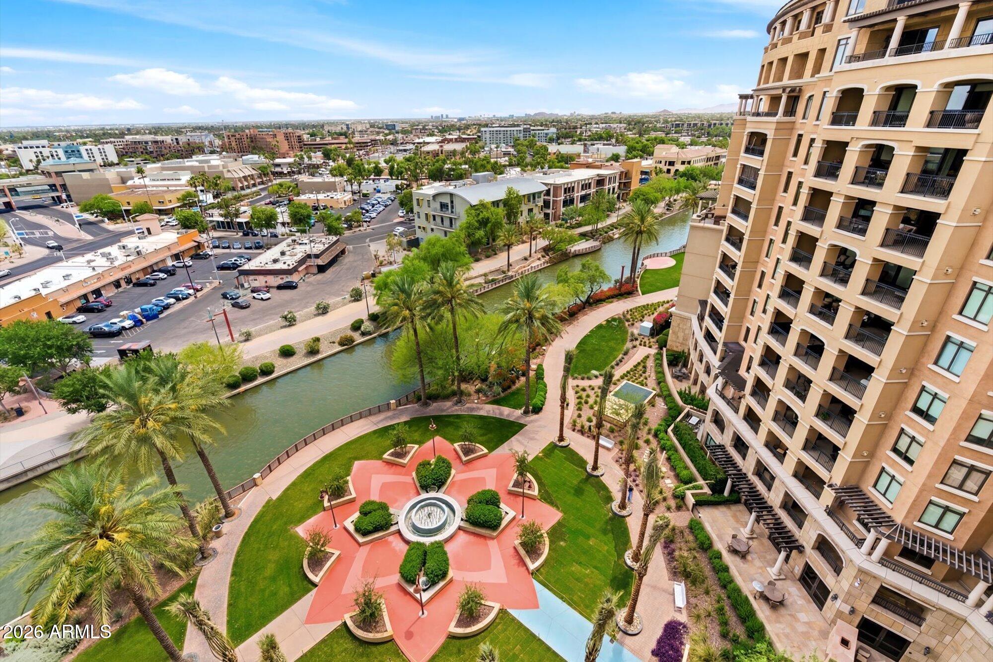 SCOTTSDALE WATERFRONT RESIDENCES - Residential