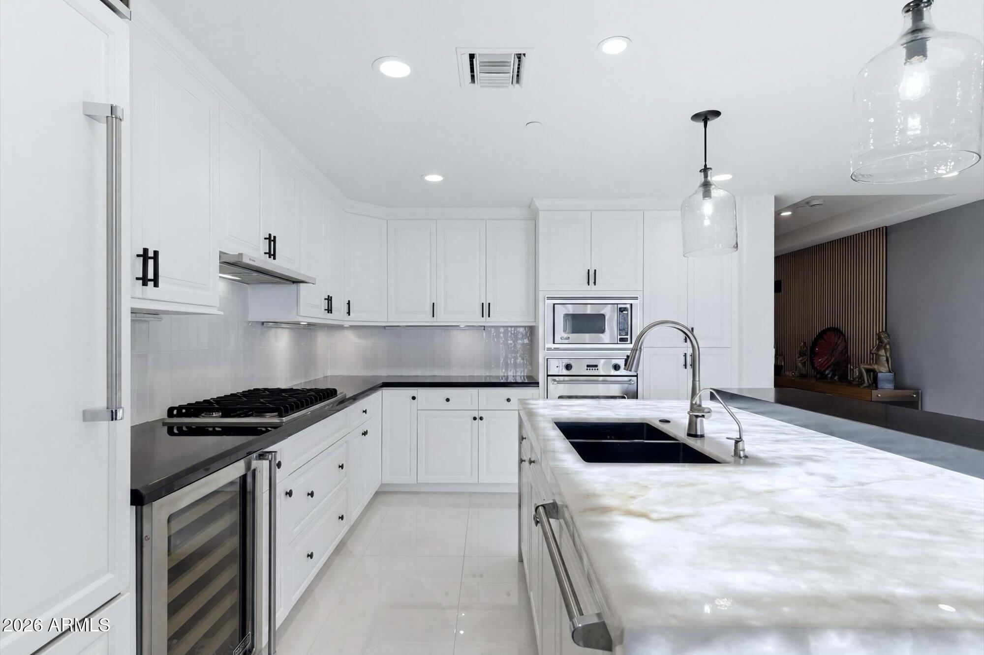 7181 E CAMELBACK Road 1106