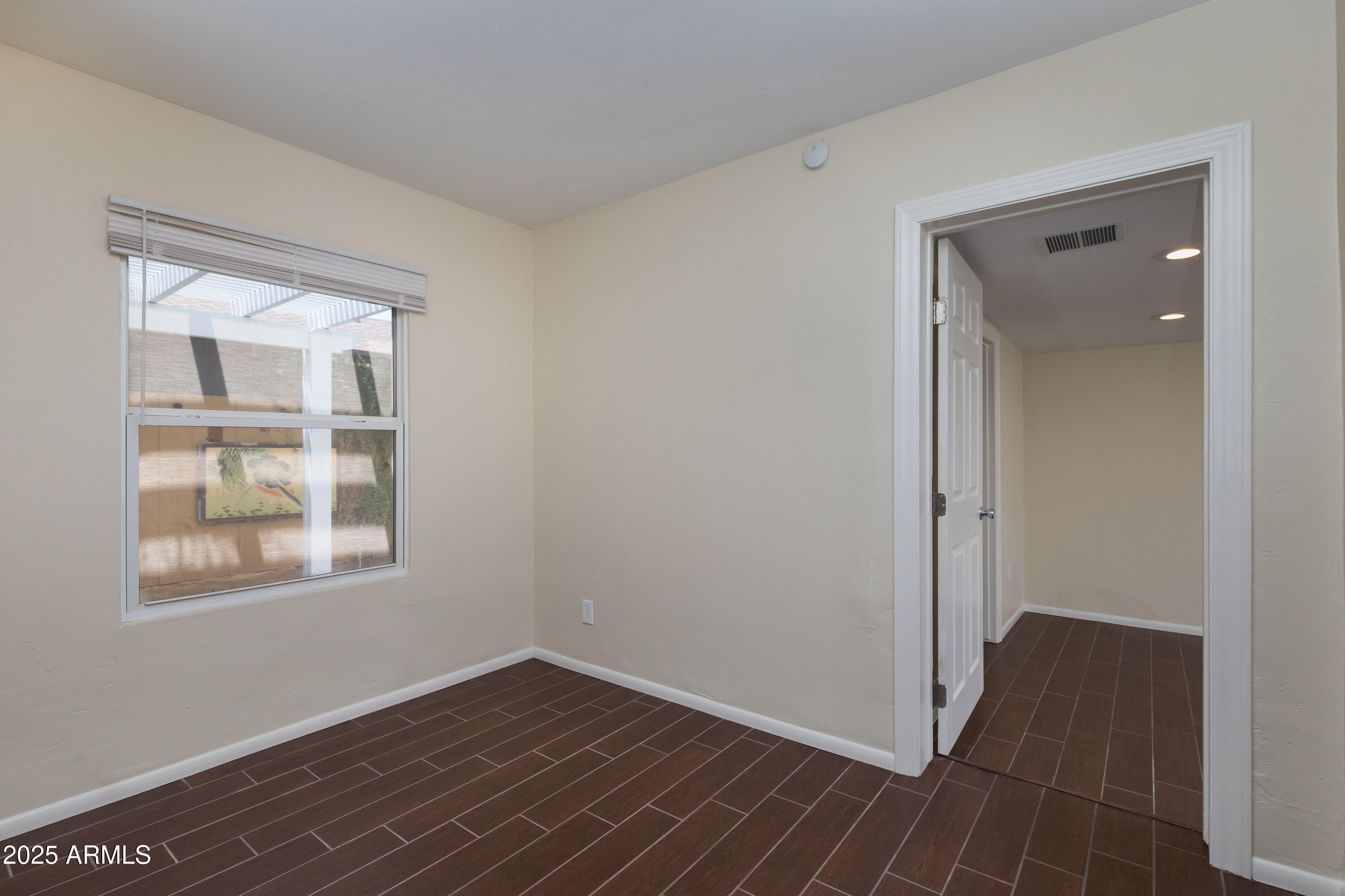 1646 E Indianola Avenue 1