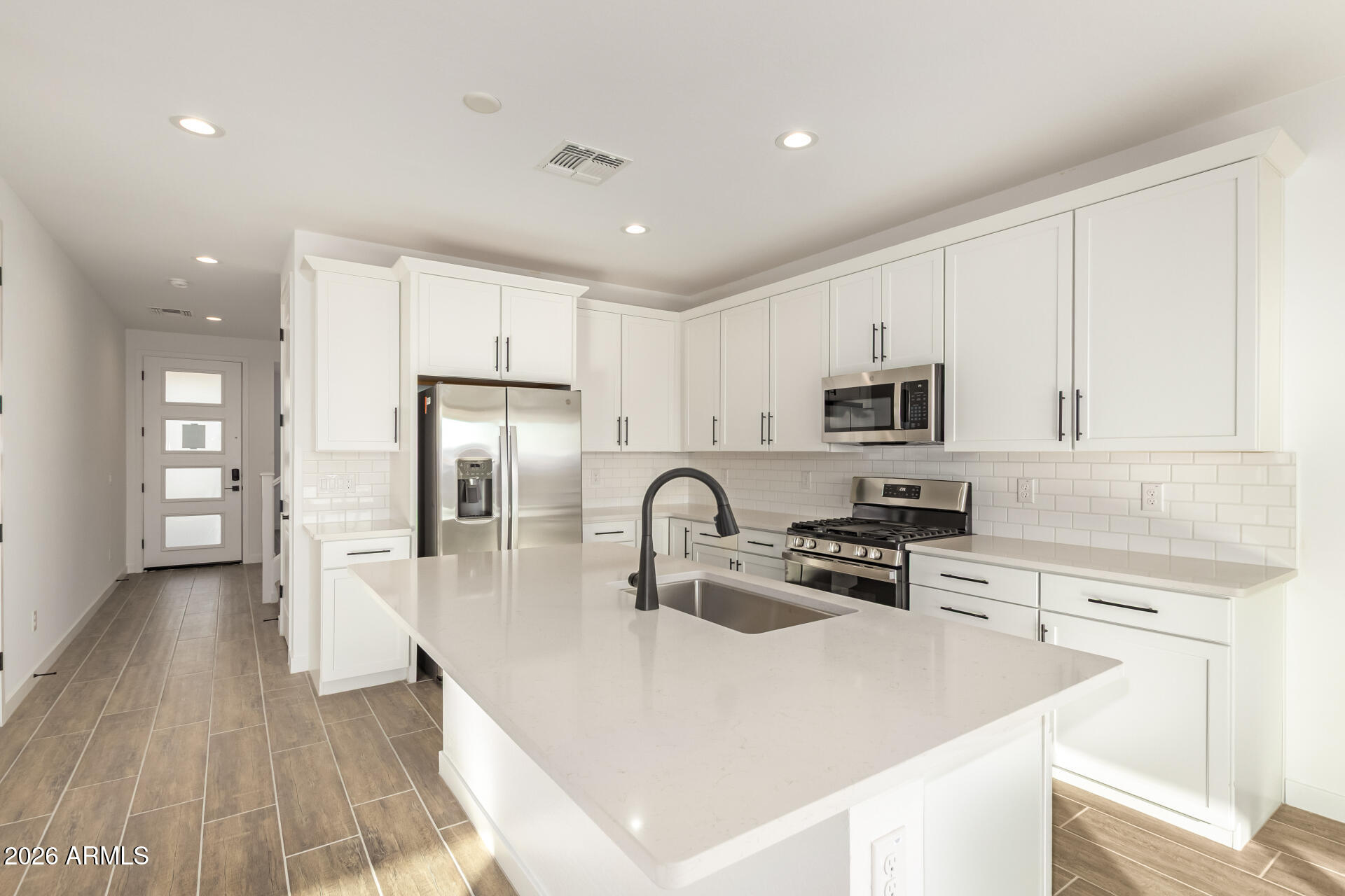 15841 W VOGEL Avenue