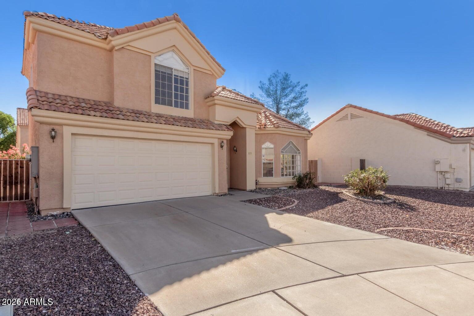 819 W KYLE Court