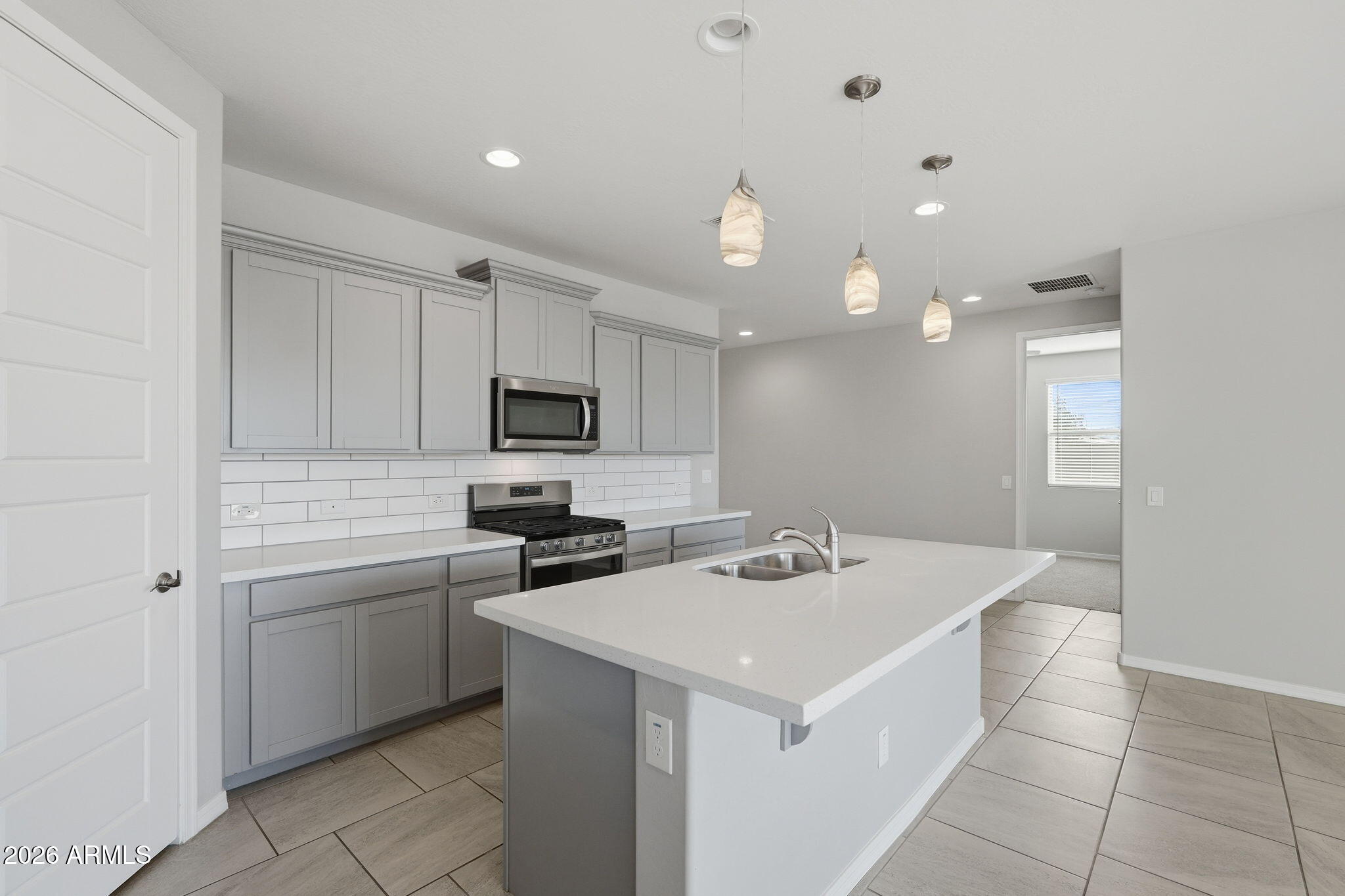 18725 W COLTER Street