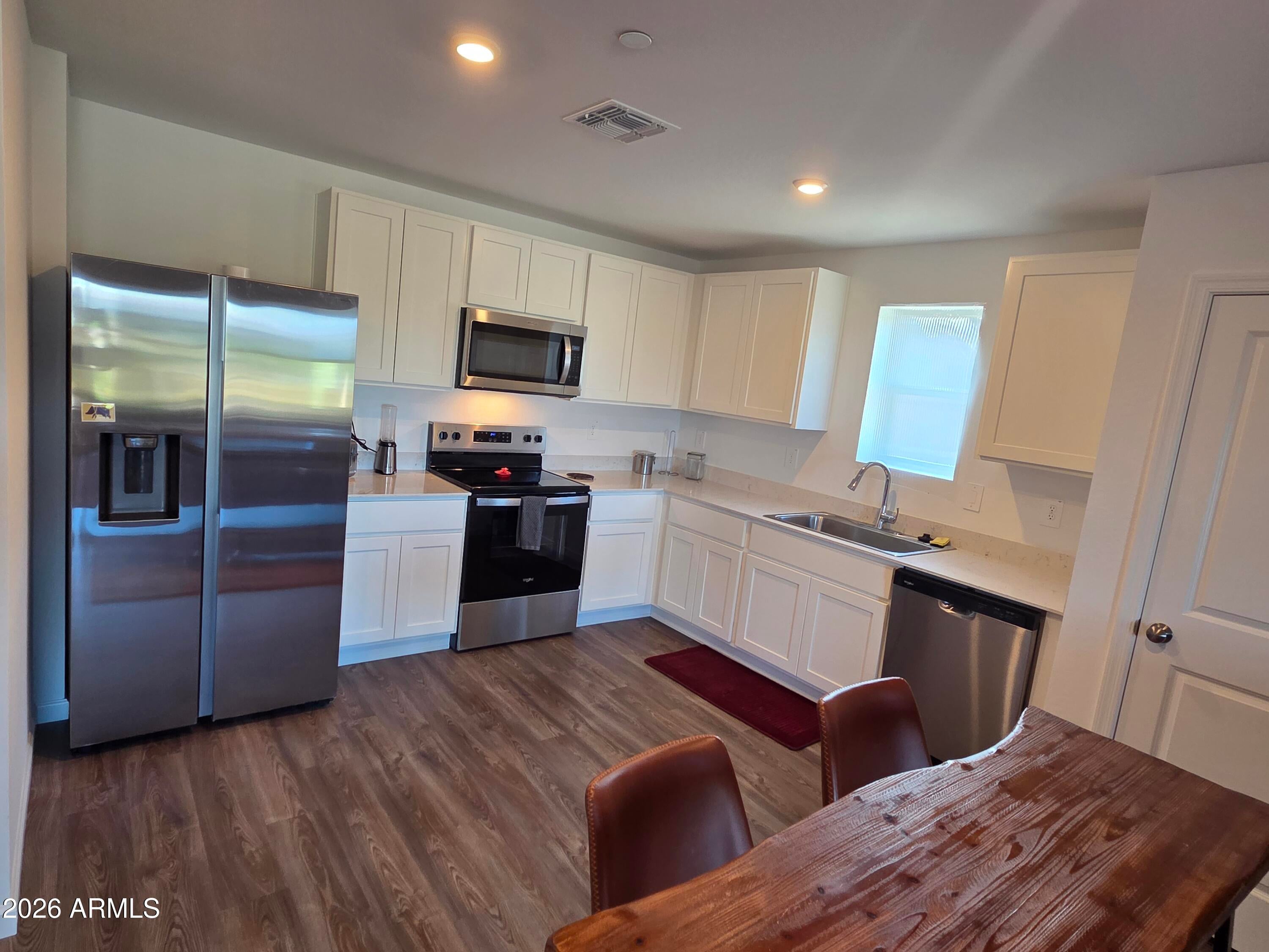 595 CROSSBAR Lane