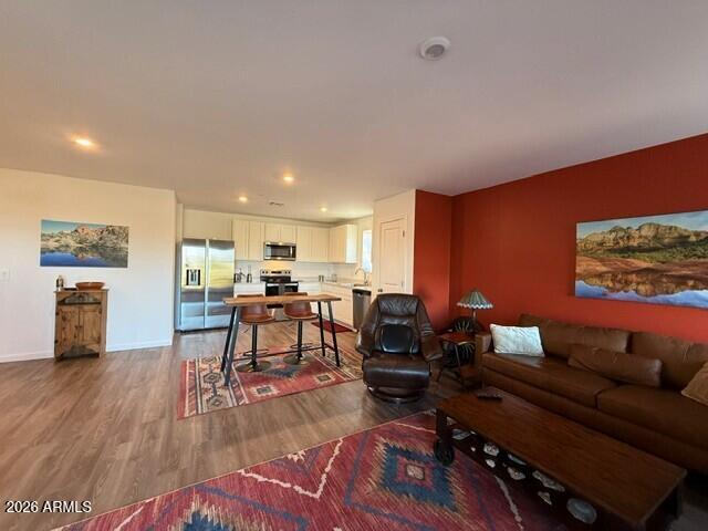 595 CROSSBAR Lane