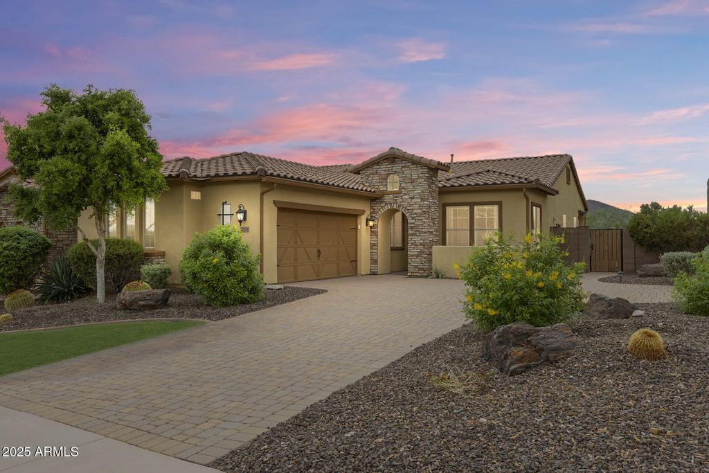 Photo of 12128 W Desert Mirage Drive, Peoria, AZ 85383 (MLS # 6924578)