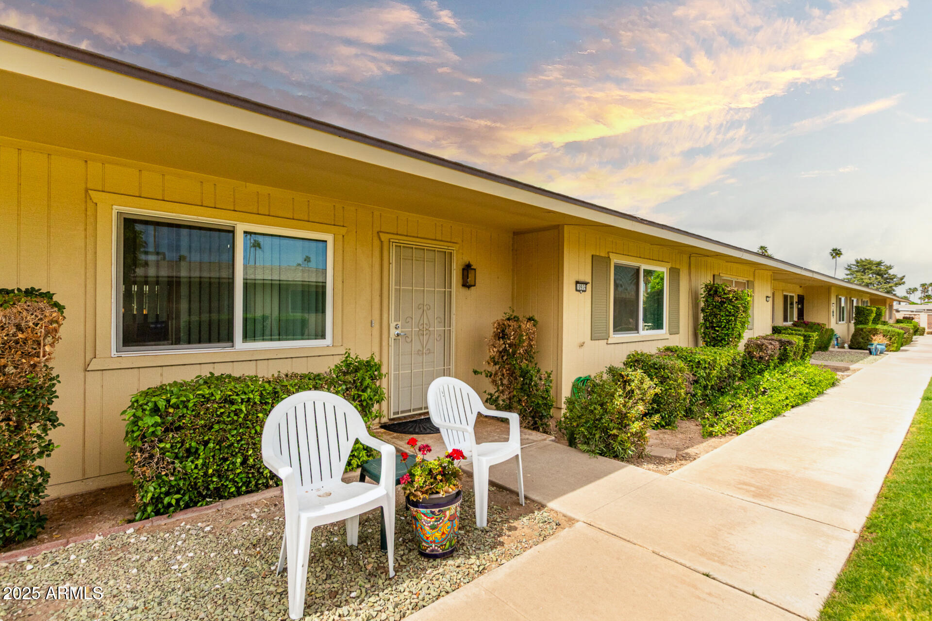 10939 W SANTA FE Drive