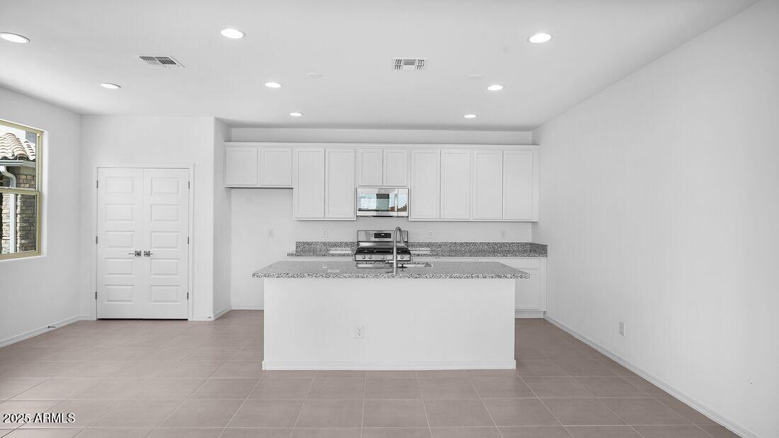 14631 W SAND HILLS Road