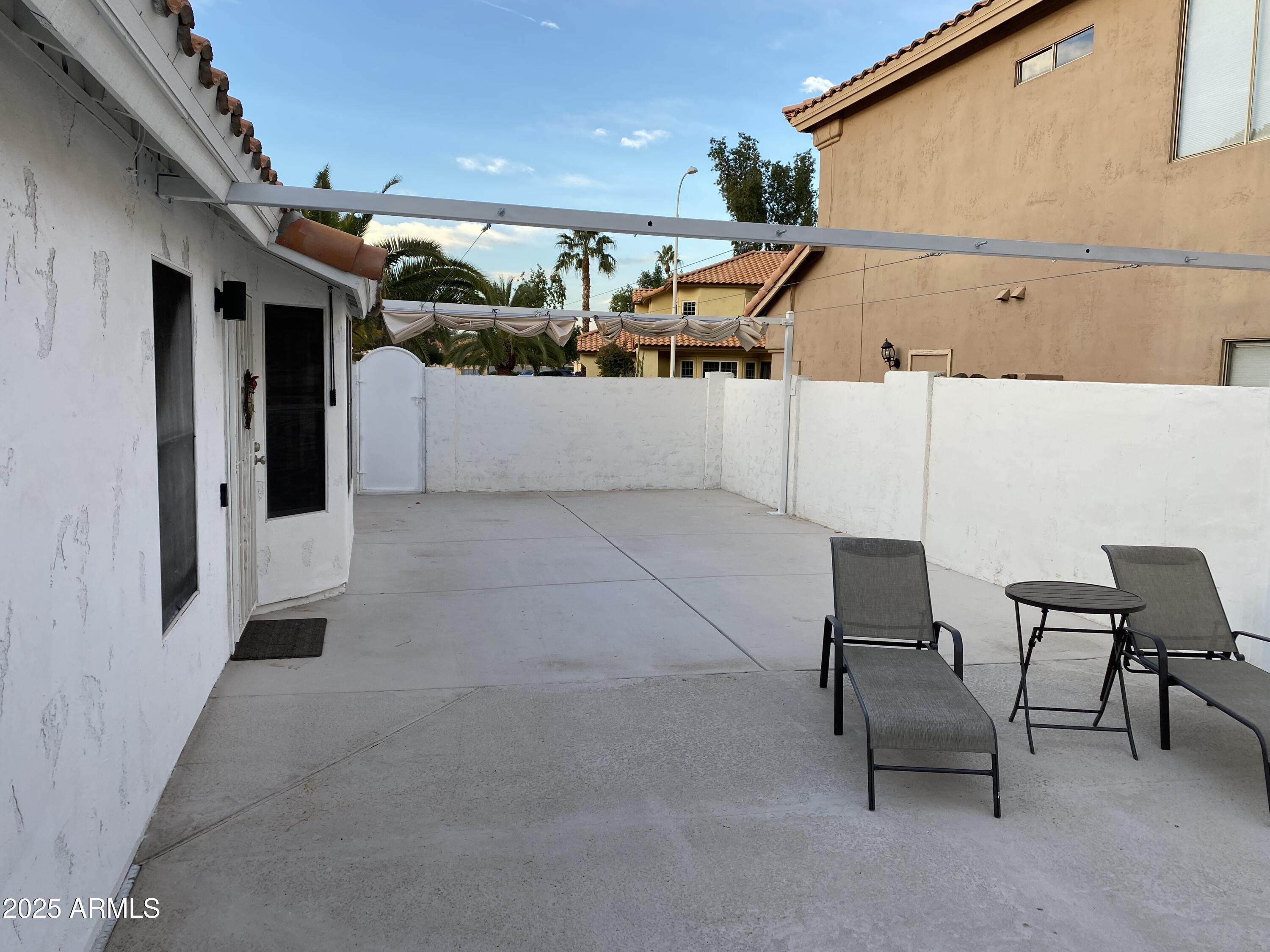 1563 S PENNINGTON Drive