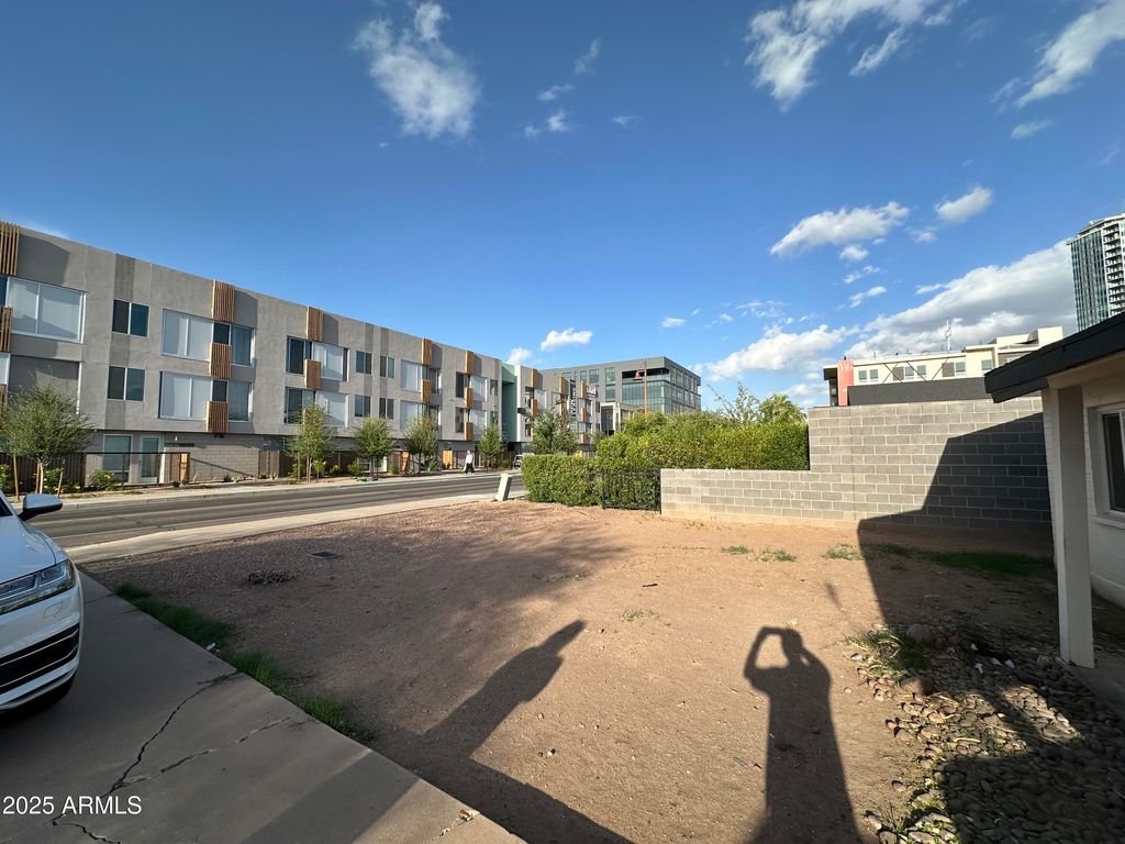 Photo of 421 W 5th Street, Tempe, AZ 85281 (MLS # 7029919)