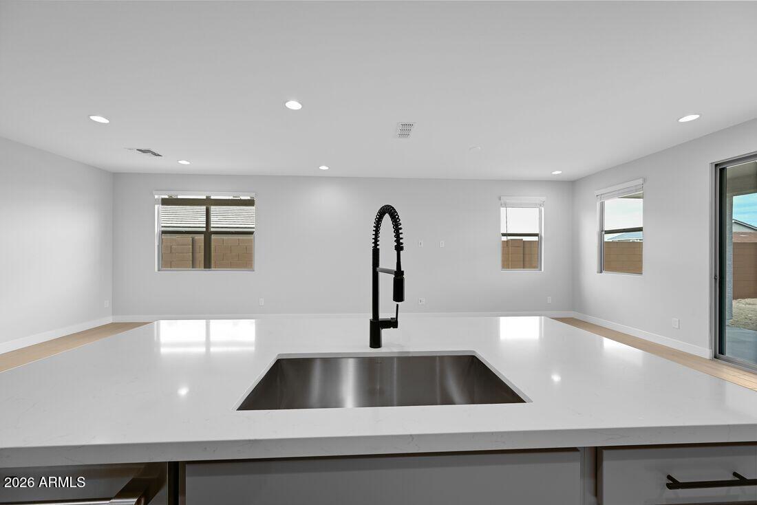 16922 W THURMAN Drive