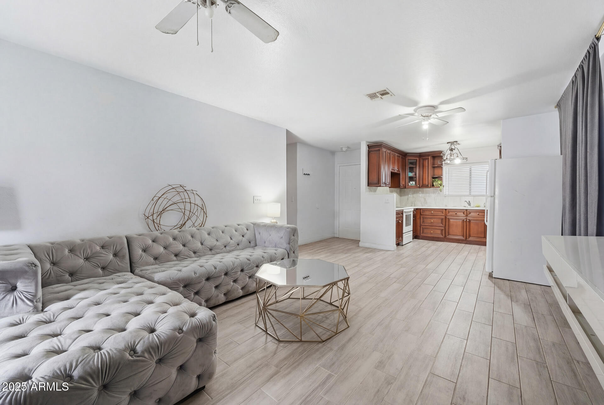 16065 W JACKSON Street