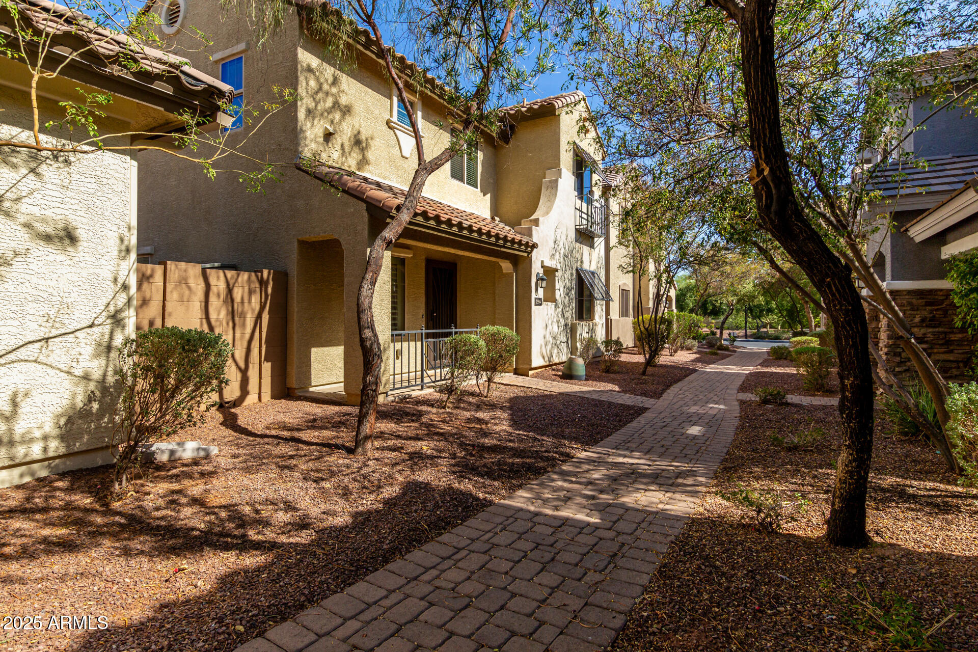 2594 E BOSTON Street