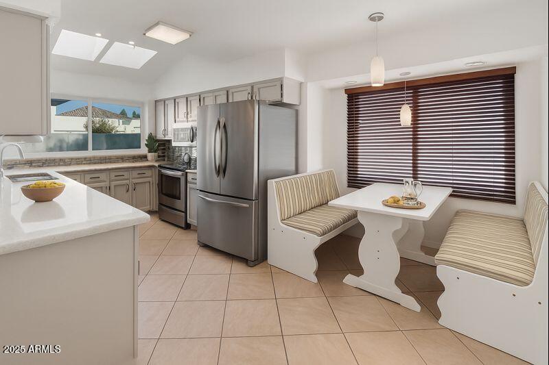 4652 E PIEDMONT Road