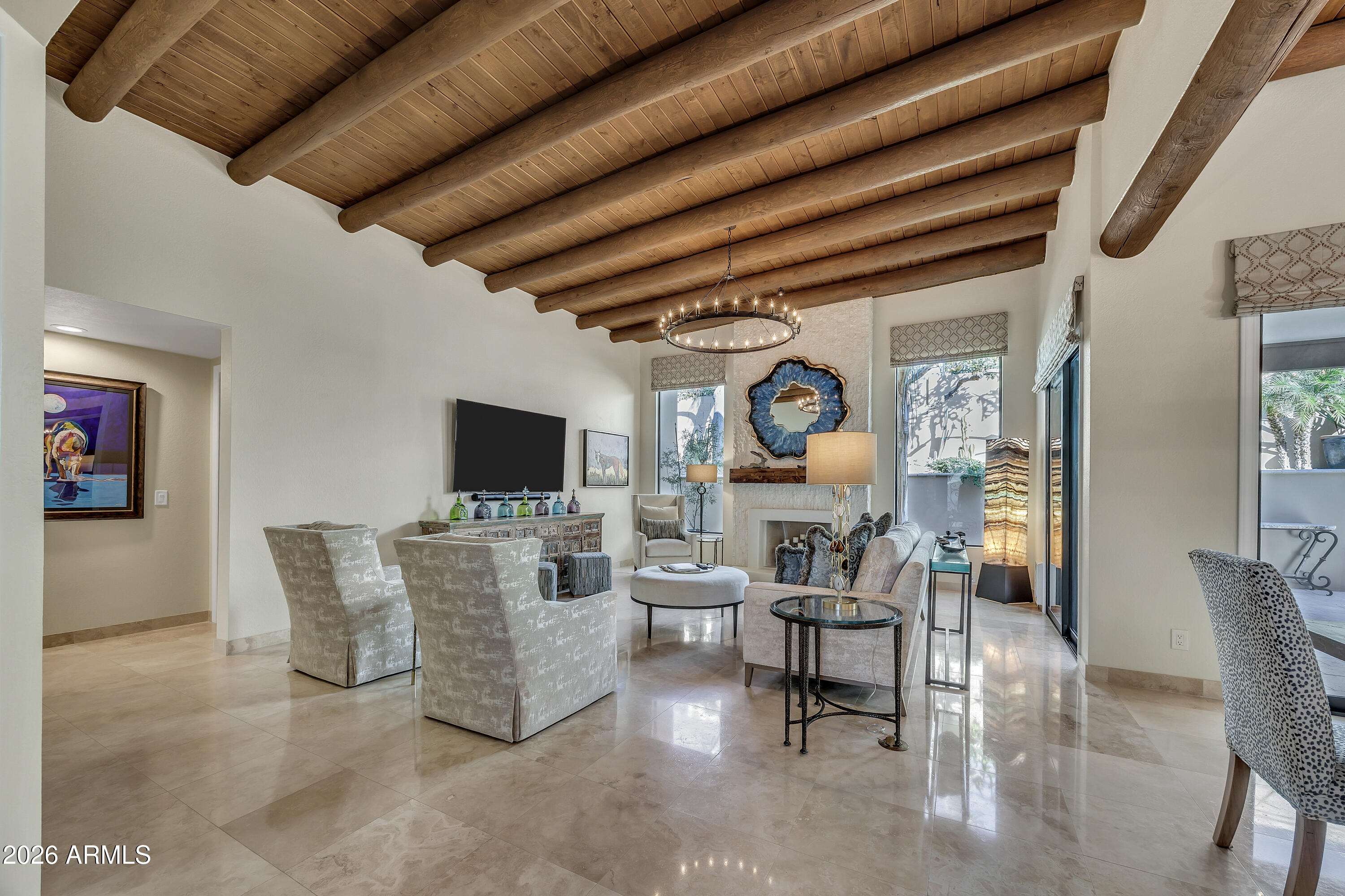 3118 E MARYLAND Avenue