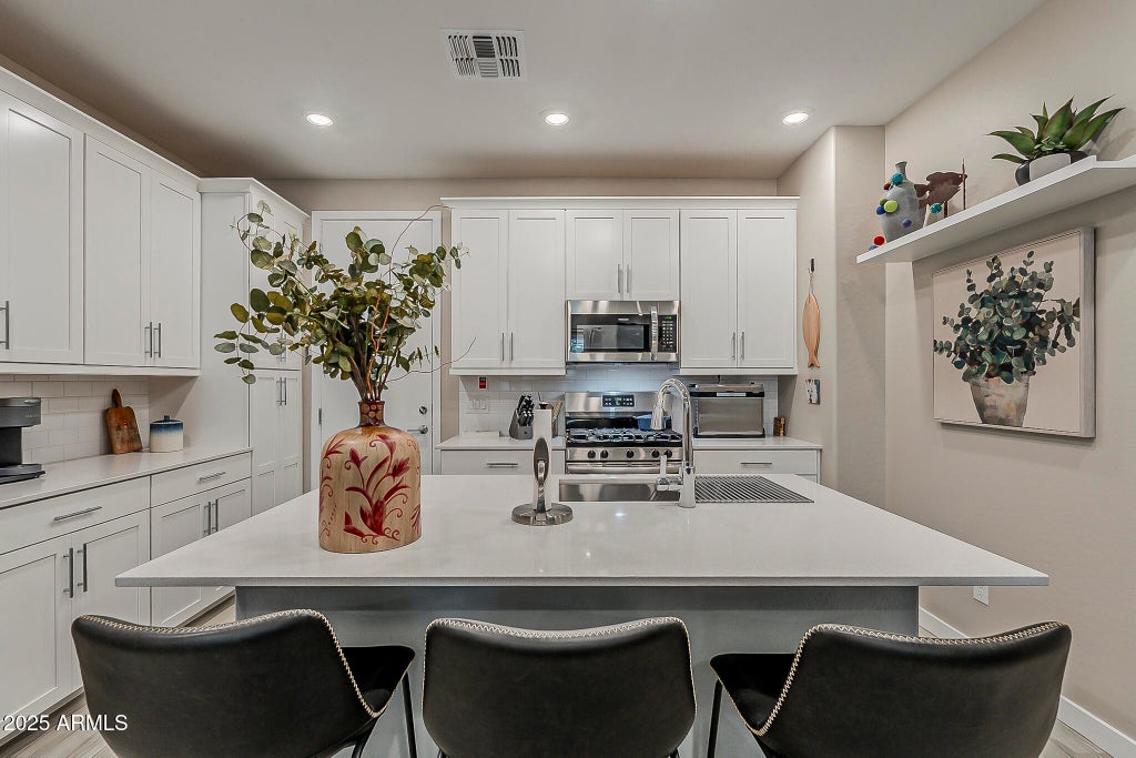 Photo of 4077 S Sabrina Drive #70, Chandler, AZ 85248 (MLS # 7092380)