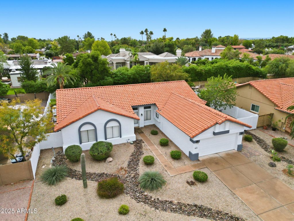 Photo of 935 E Citation Lane, Tempe, AZ 85284 (MLS # 6949517)