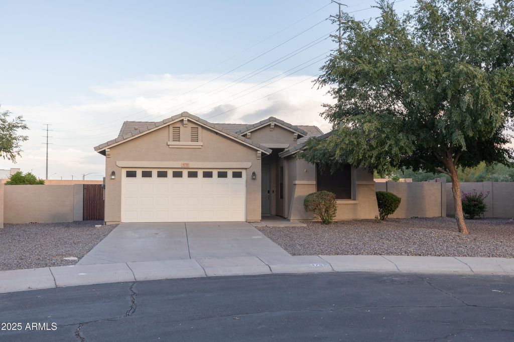 Photo of 4759 S Granite Street, Gilbert, AZ 85297 (MLS # 6916599)