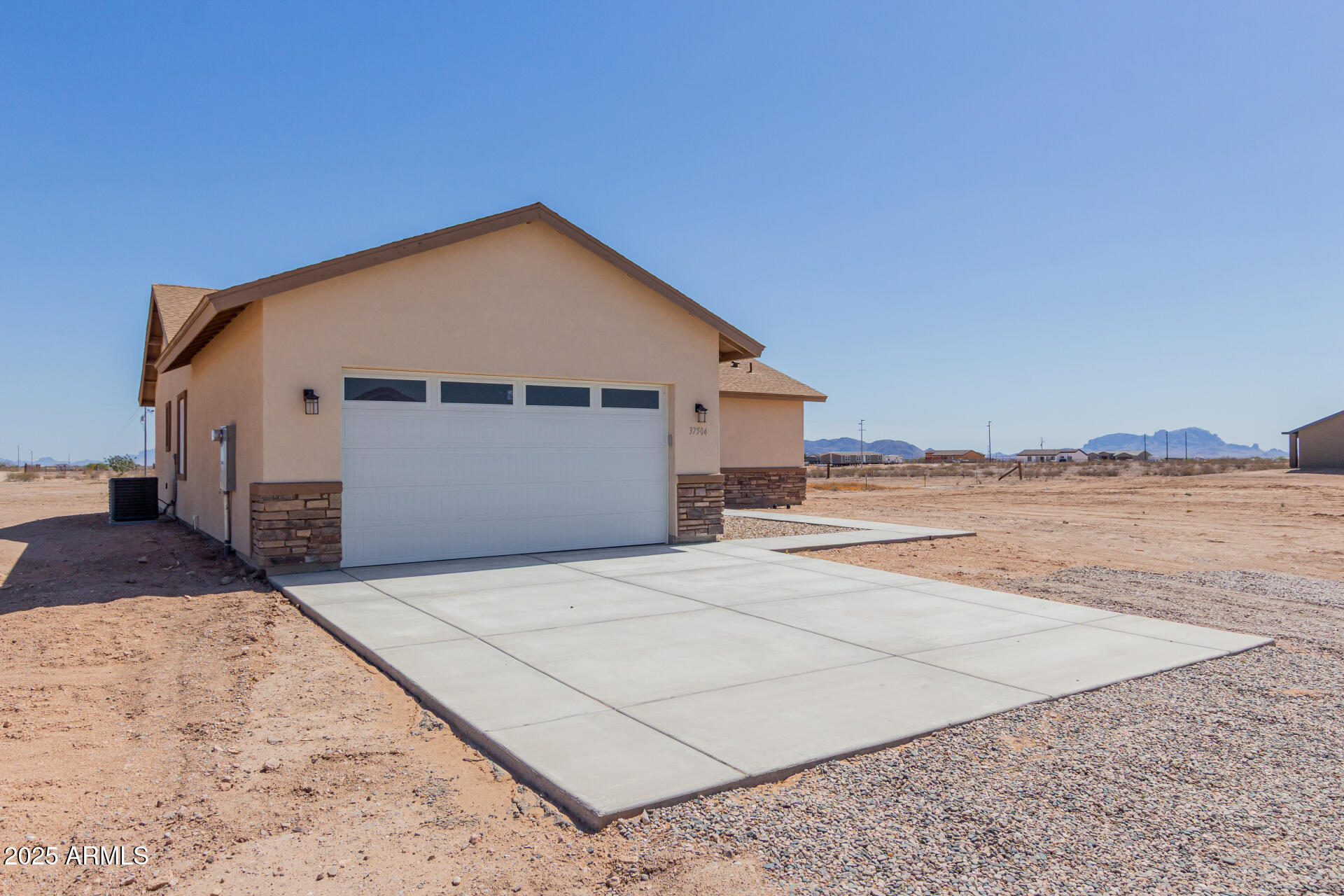 Homes 2 37504 W ELM Avenue