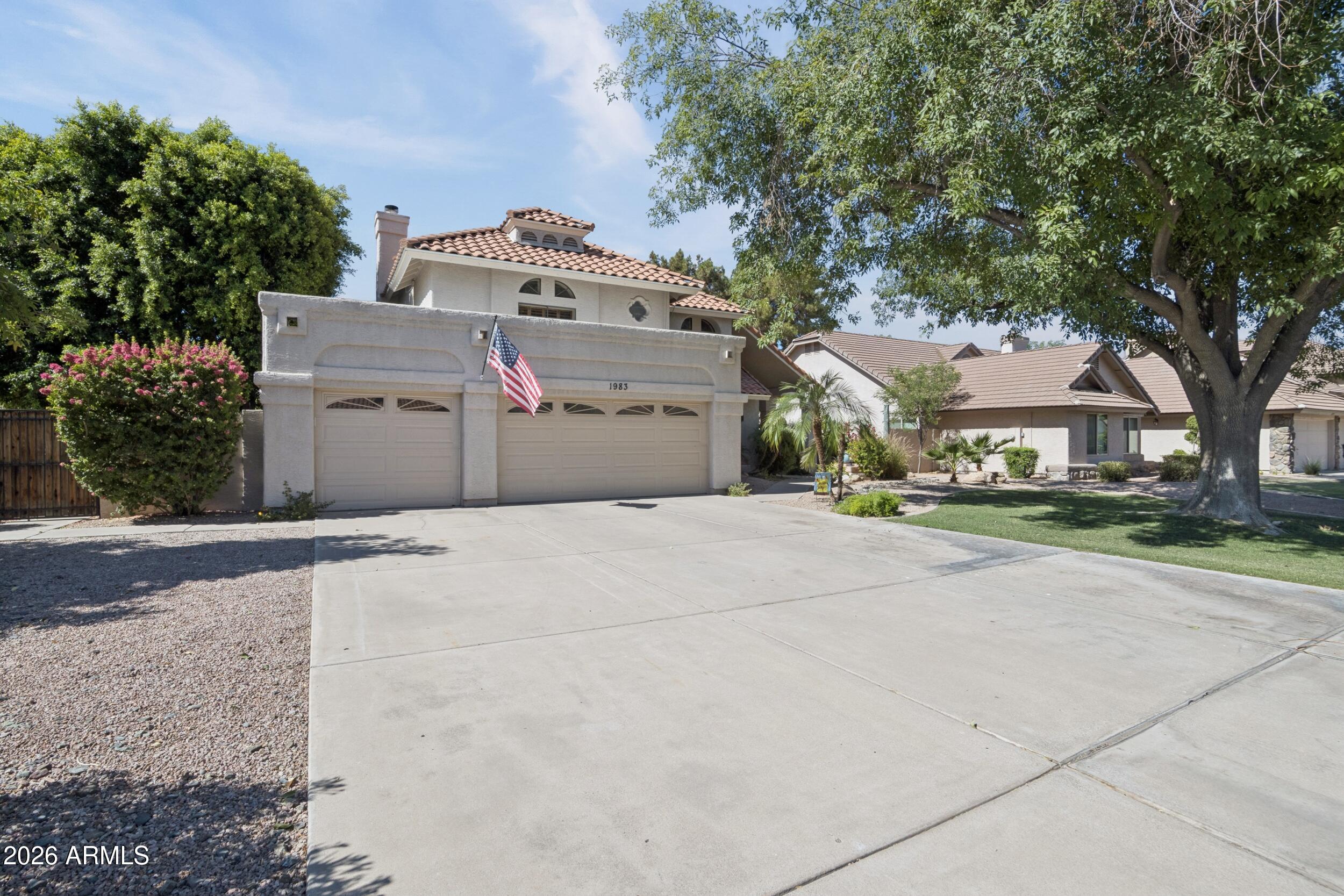 1983 E PALOMINO Drive