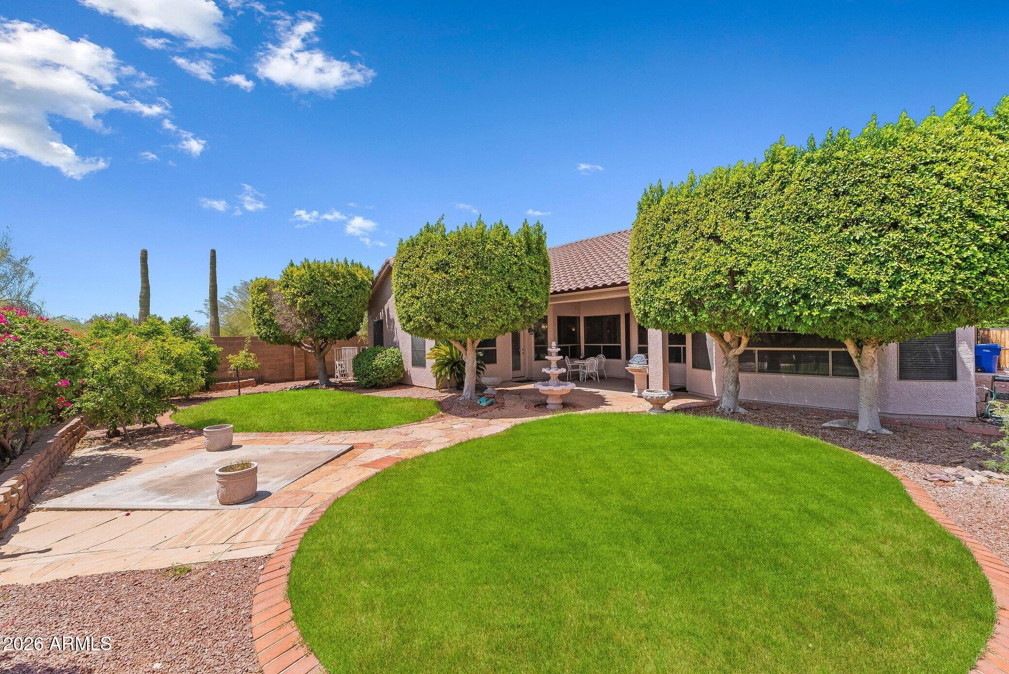 9513 E KNOLL Circle