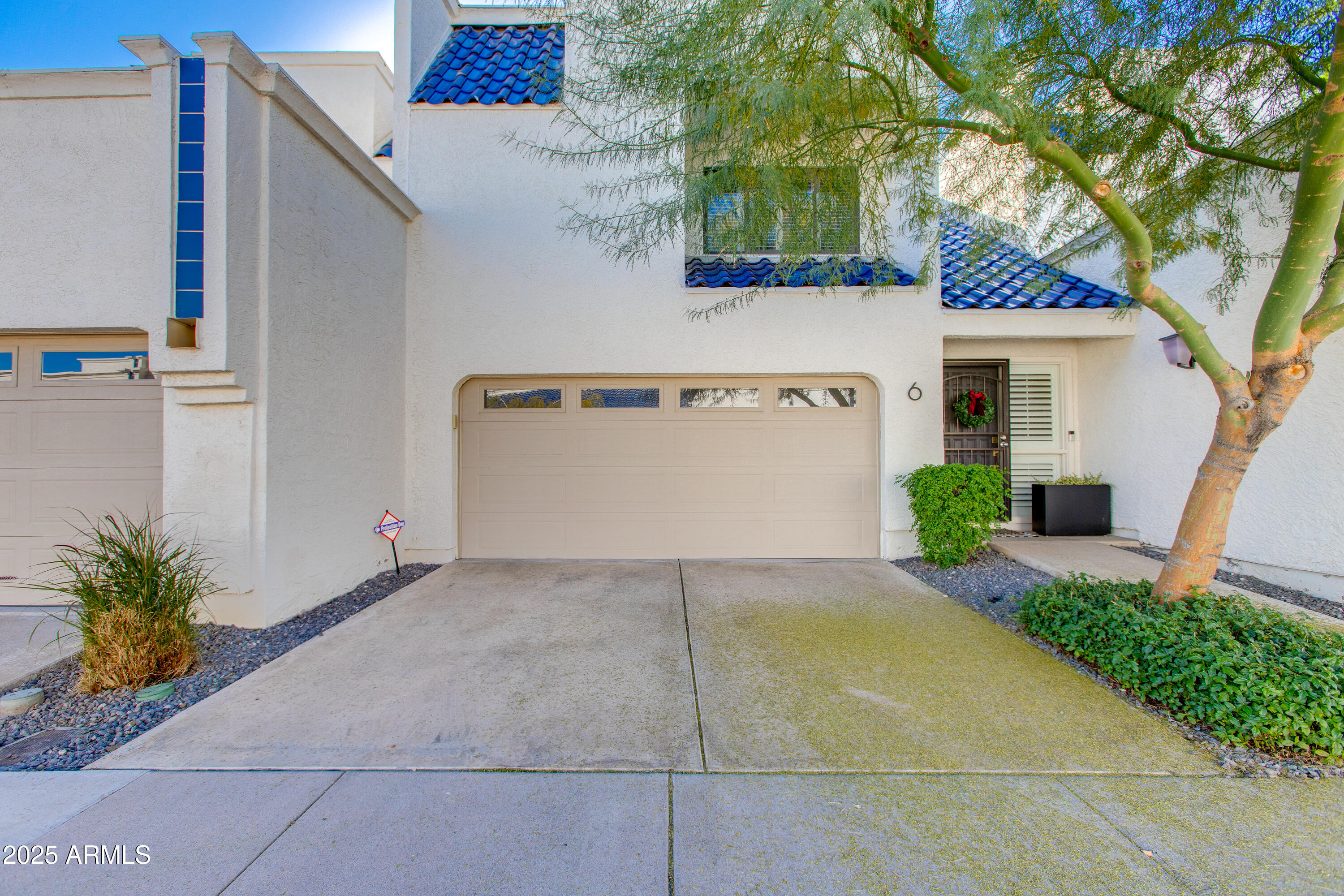 10 W GEORGIA Avenue 6