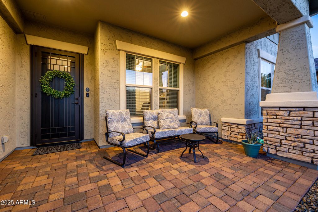 Photo of 5621 N 189th Drive, Litchfield Park, AZ 85340 (MLS # 6919695)