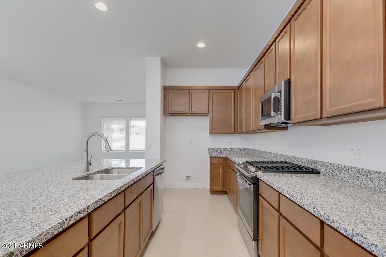 458 W Golden Aspen Drive