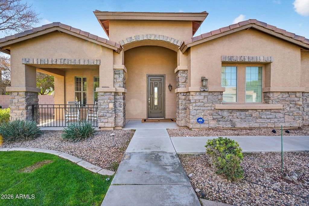 Photo of 11635 E Bellflower Drive, Chandler, AZ 85249 (MLS # 6975150)