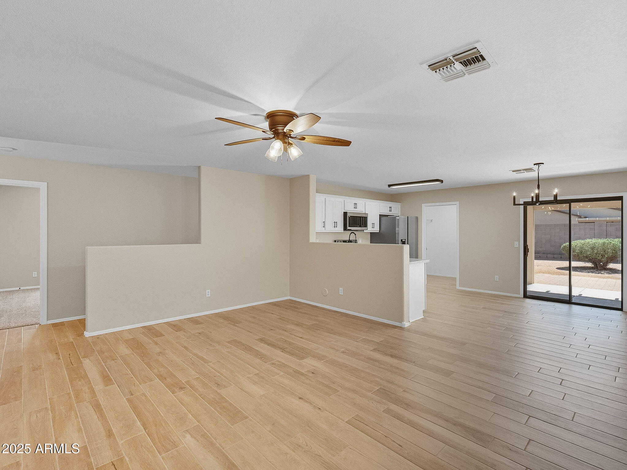 1751 E COWBOY COVE Trail