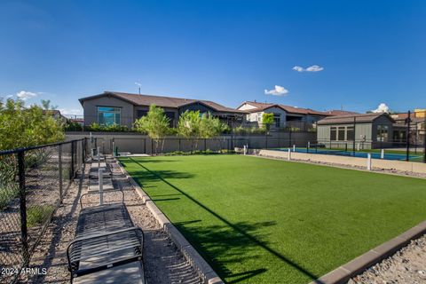 A home in Cave Creek