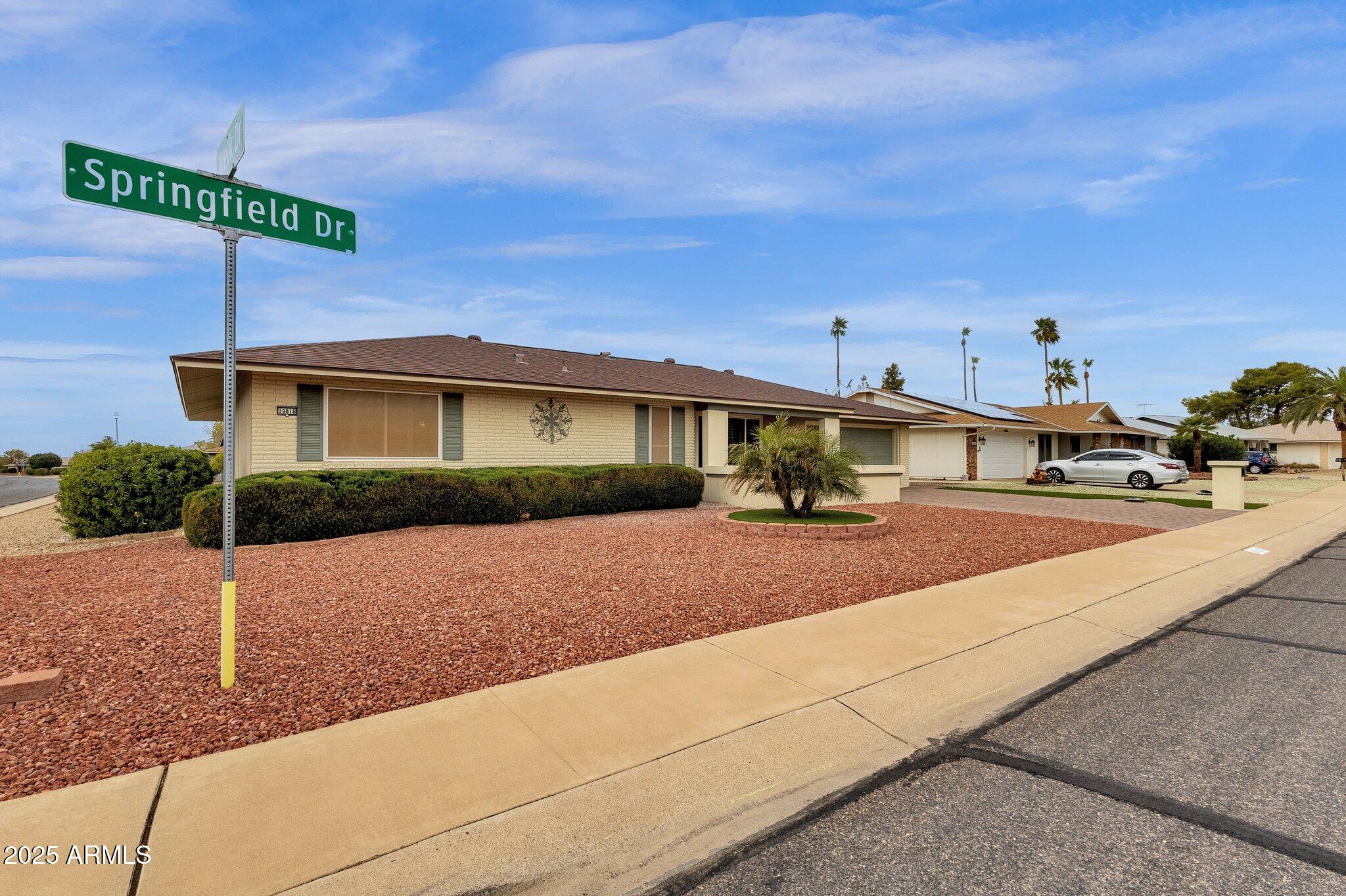 19818 N SPRINGFIELD Drive