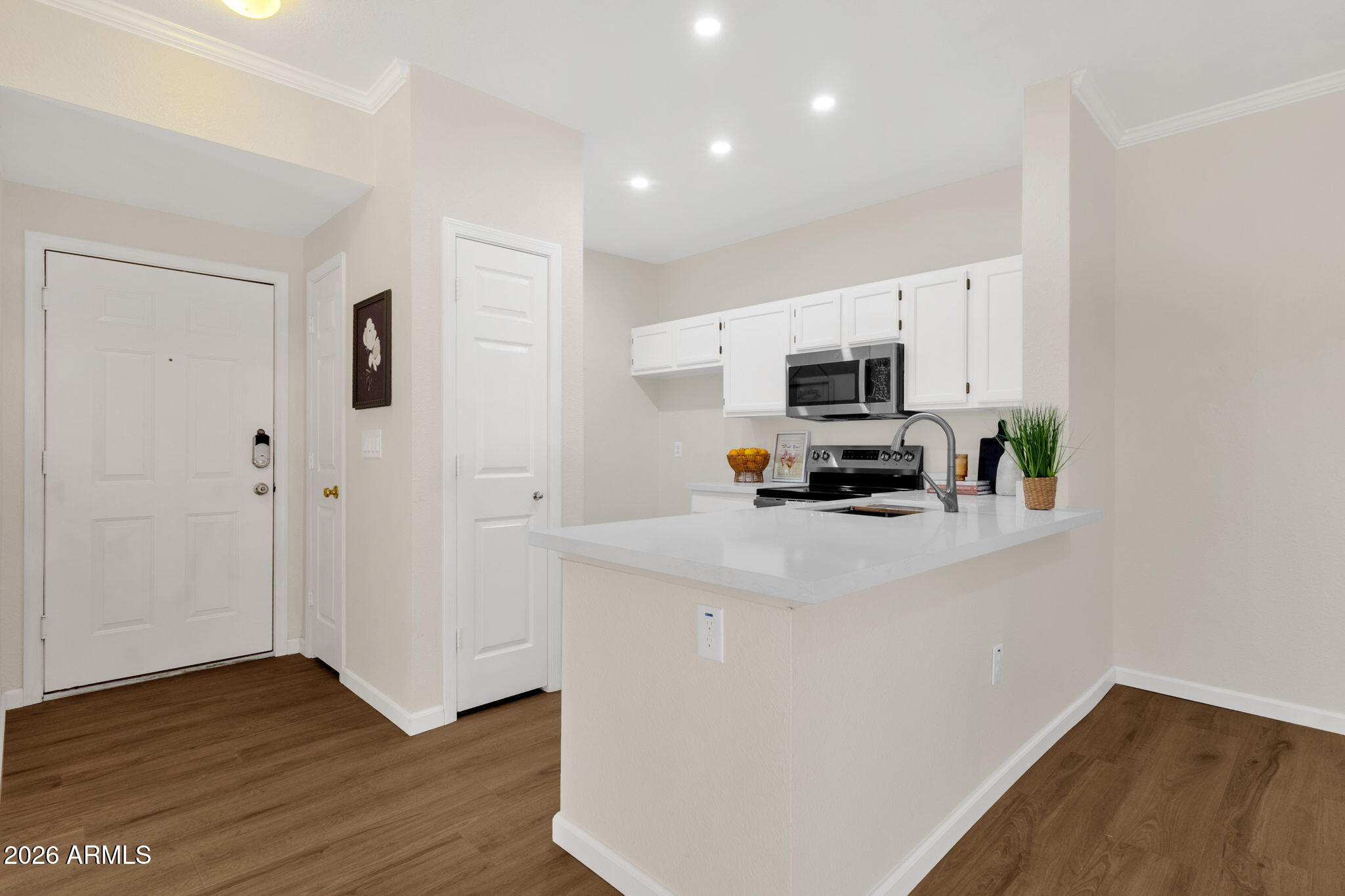 5401 E VAN BUREN Street 3118