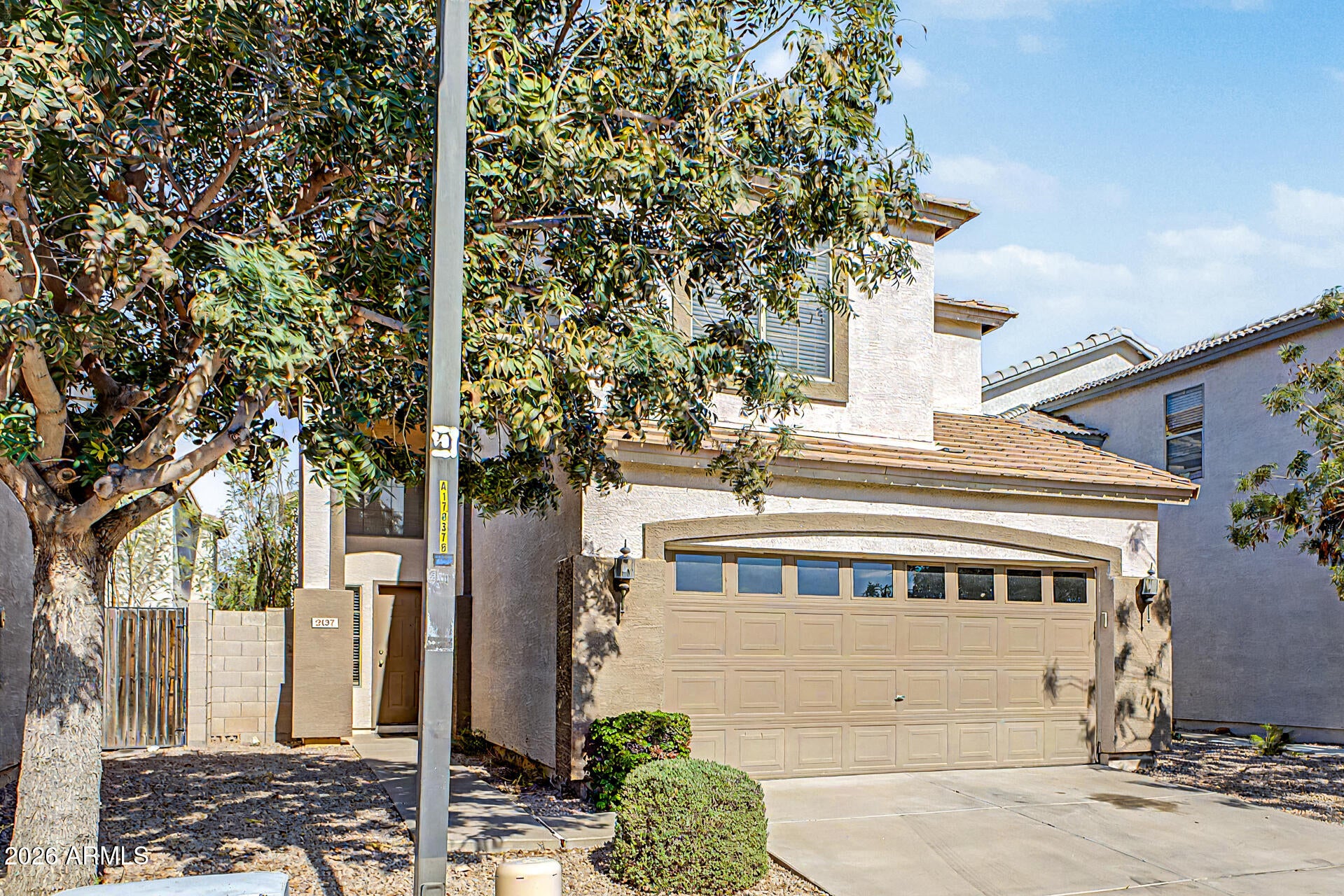 2137 N 29TH Place