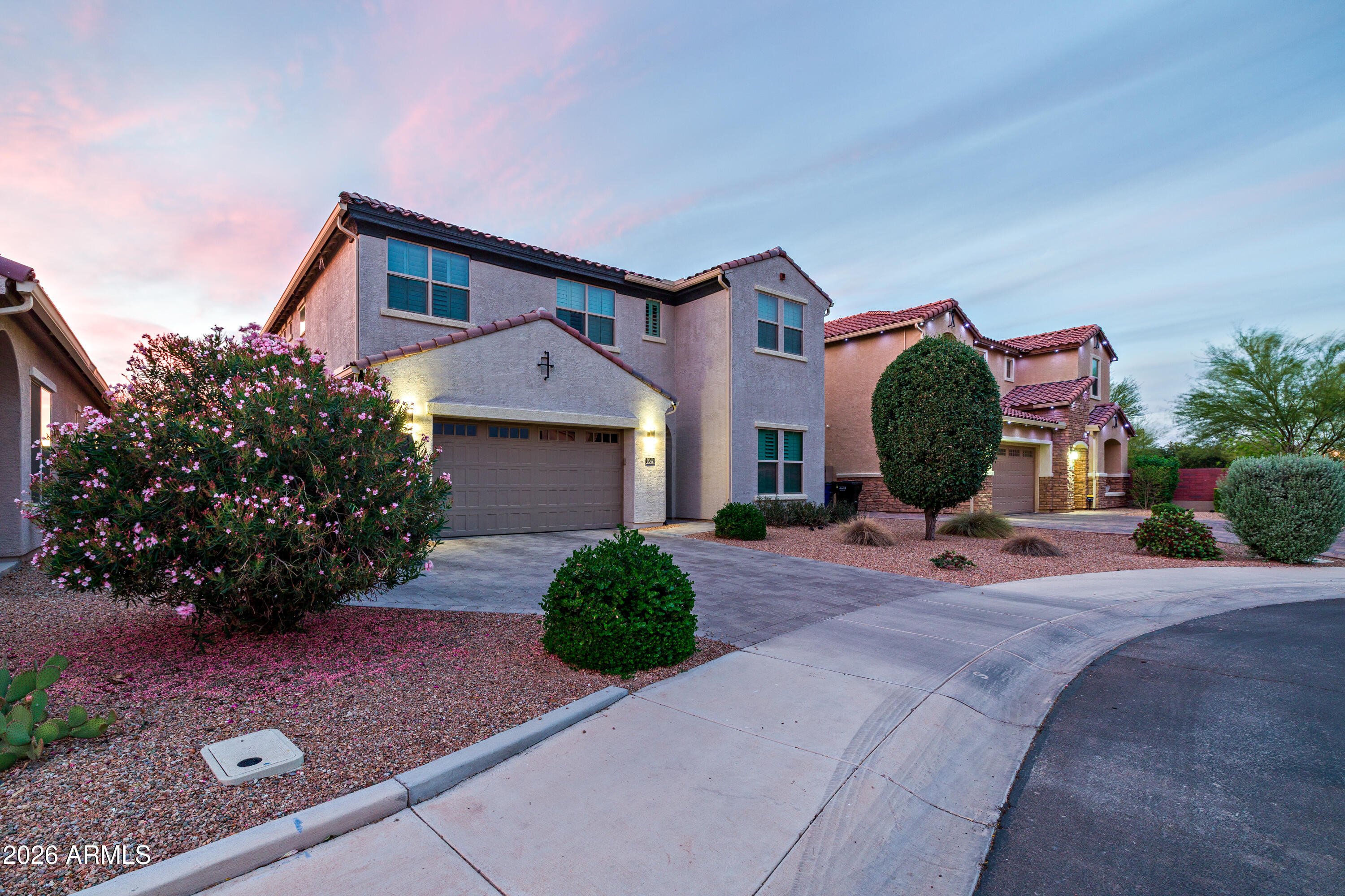 1042 E LADBROKE Way E