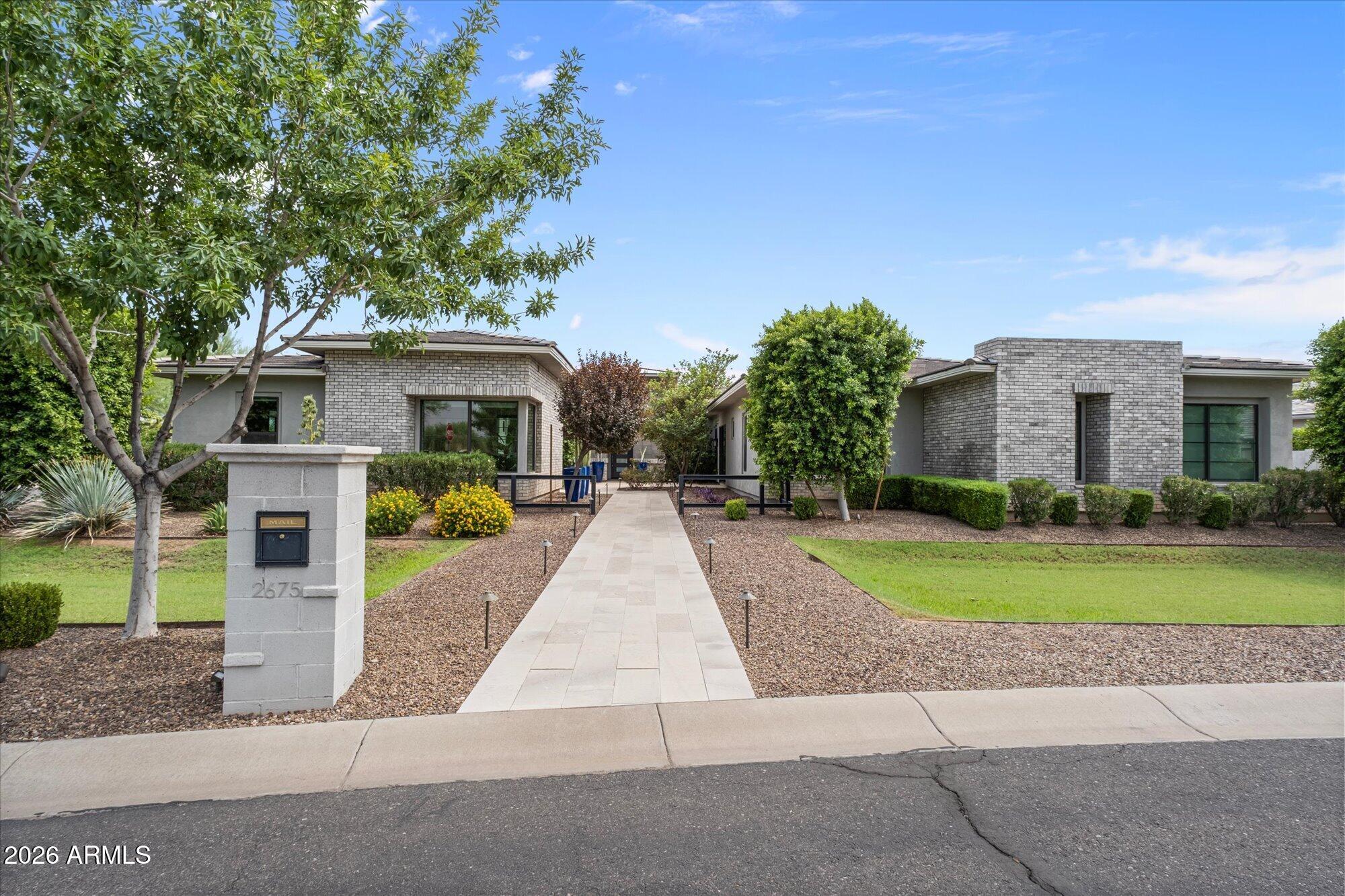 2675 E HUMMINGBIRD Way