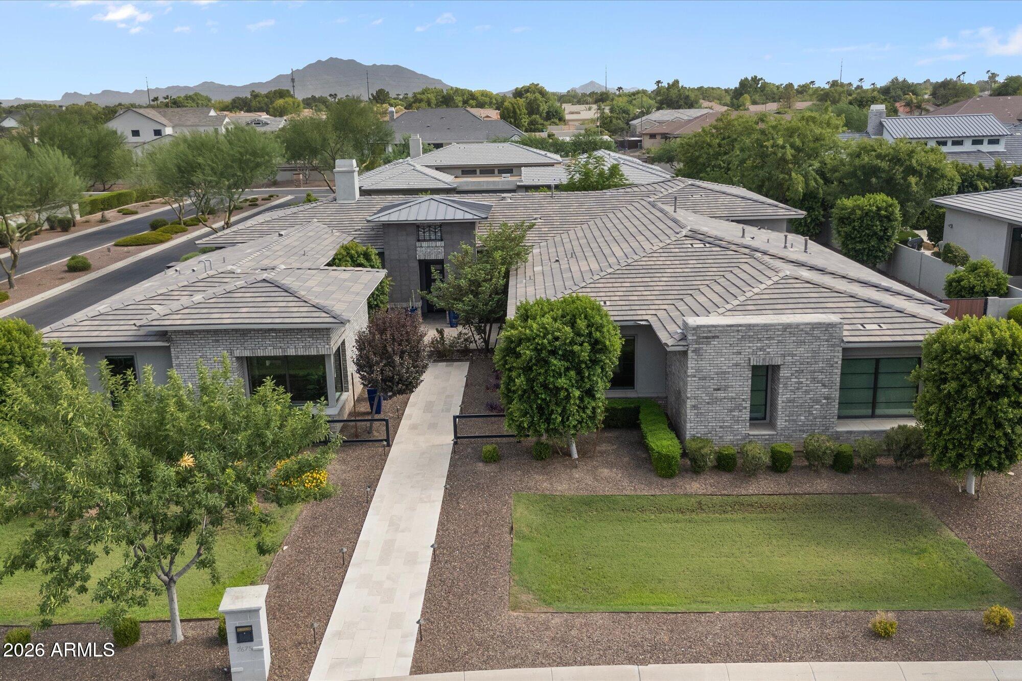2675 E HUMMINGBIRD Way