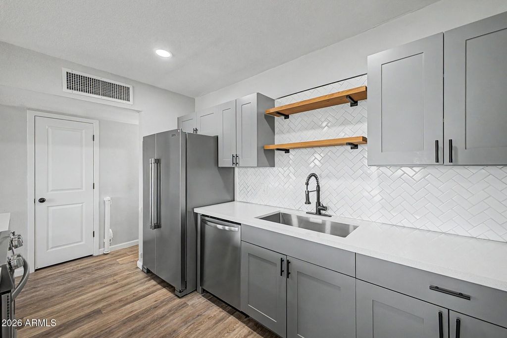 Photo of 1423 W 6th Street, Tempe, AZ 85281 (MLS # 7011286)