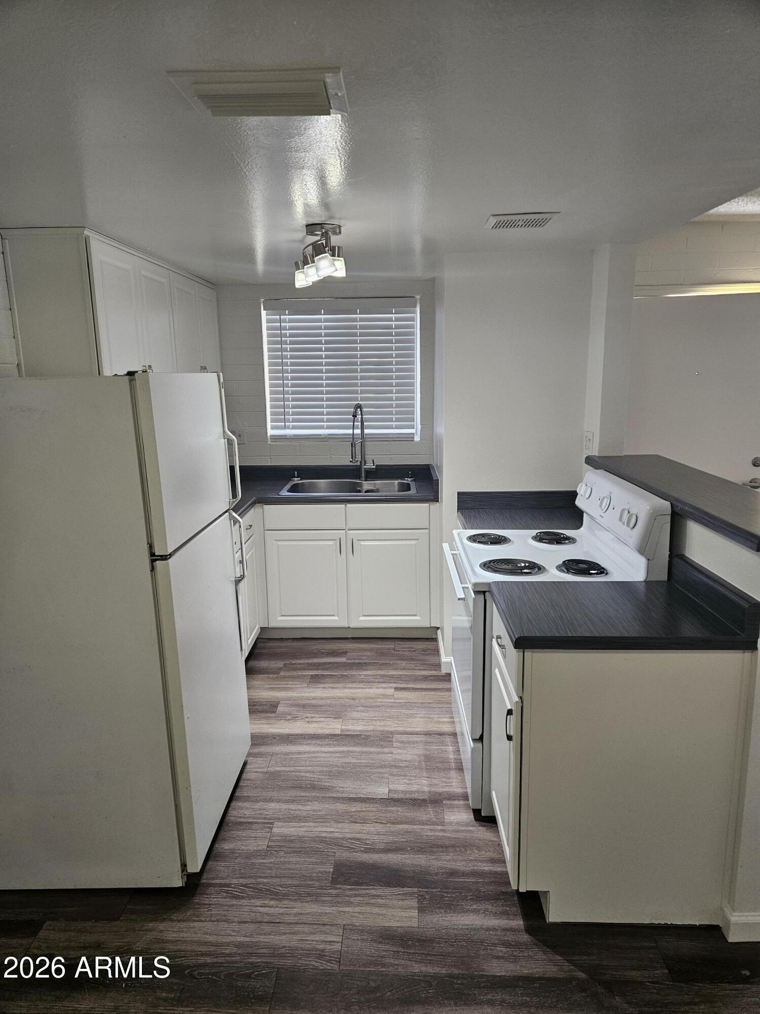 521 E BETHANY HOME Road