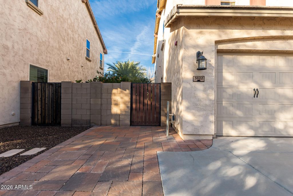 Photo of 3022 E Wildhorse Drive, Gilbert, AZ 85297 (MLS # 6971852)