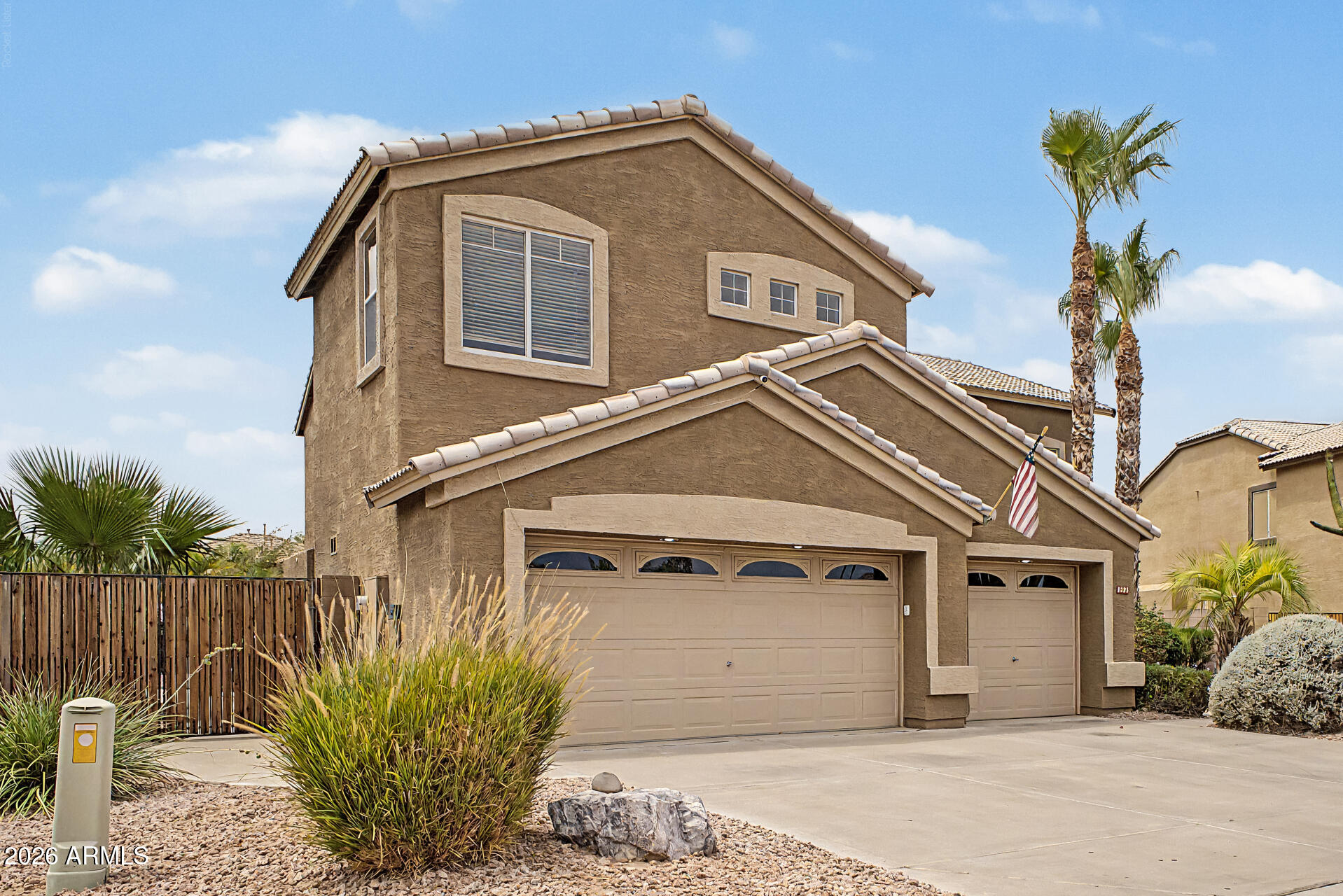 3533 E WILDHORSE Drive
