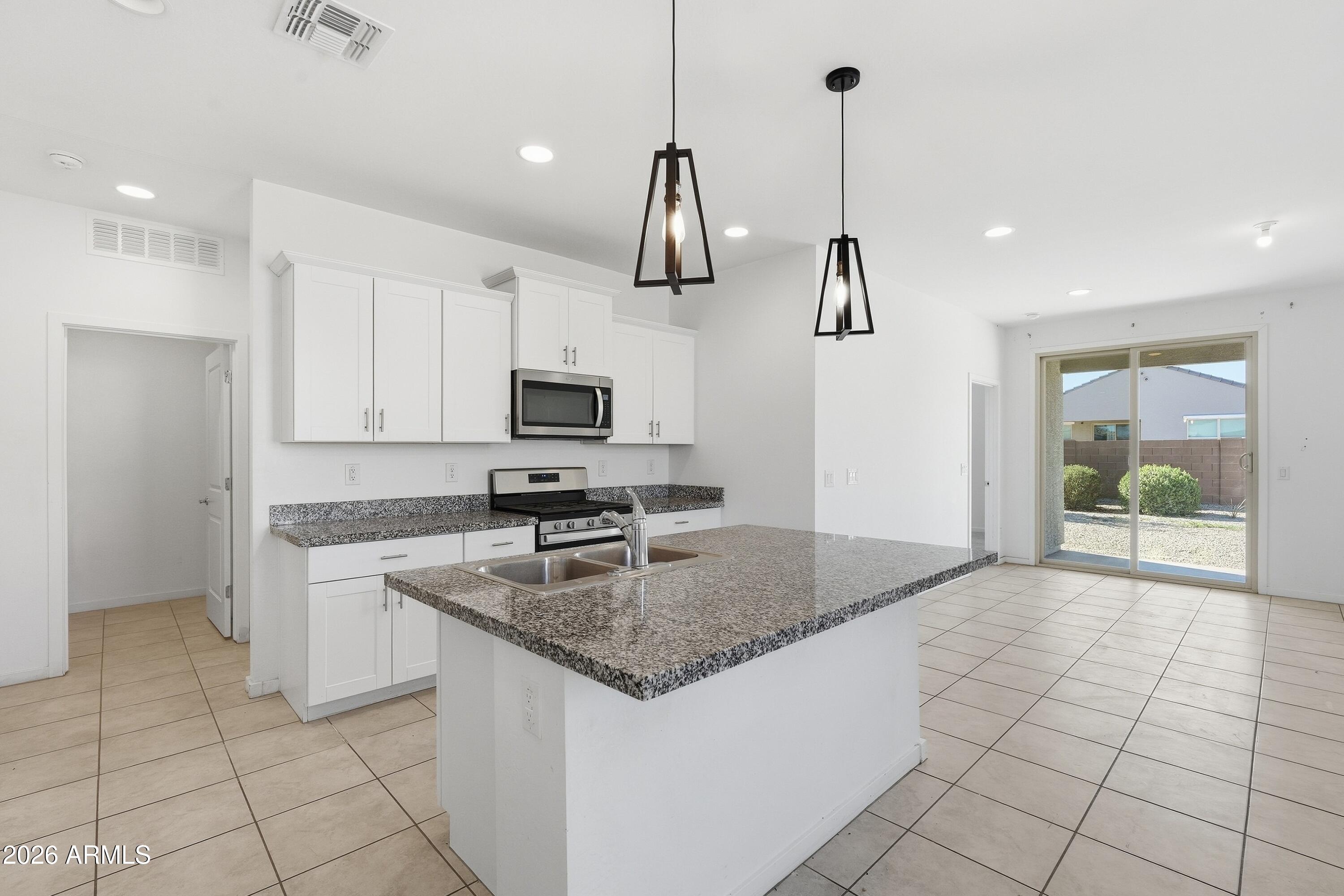 2673 E AGUAYO Drive