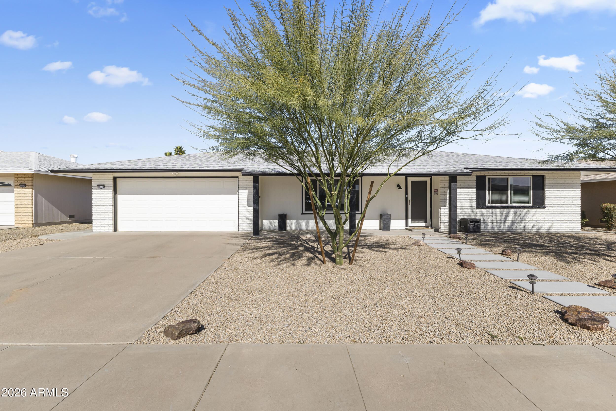 10132 W OAK RIDGE Drive