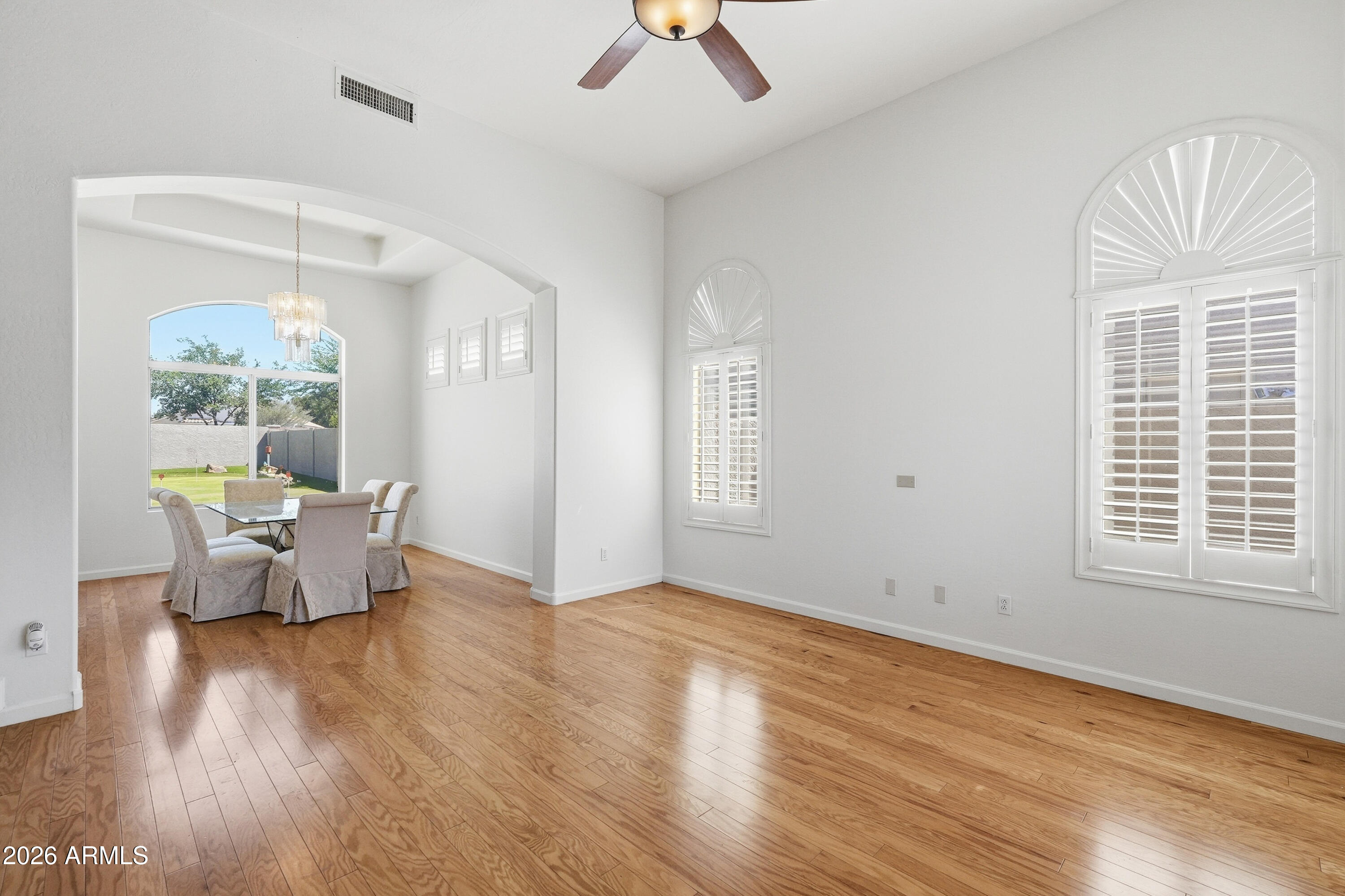 7220 W MELINDA Lane