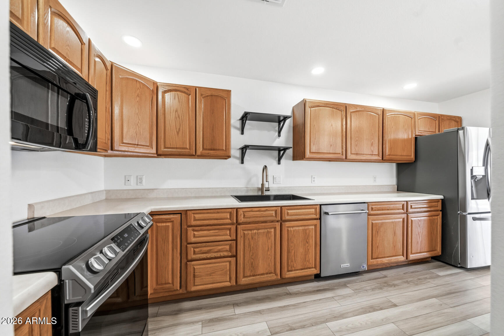 2329 N RECKER Road N 88