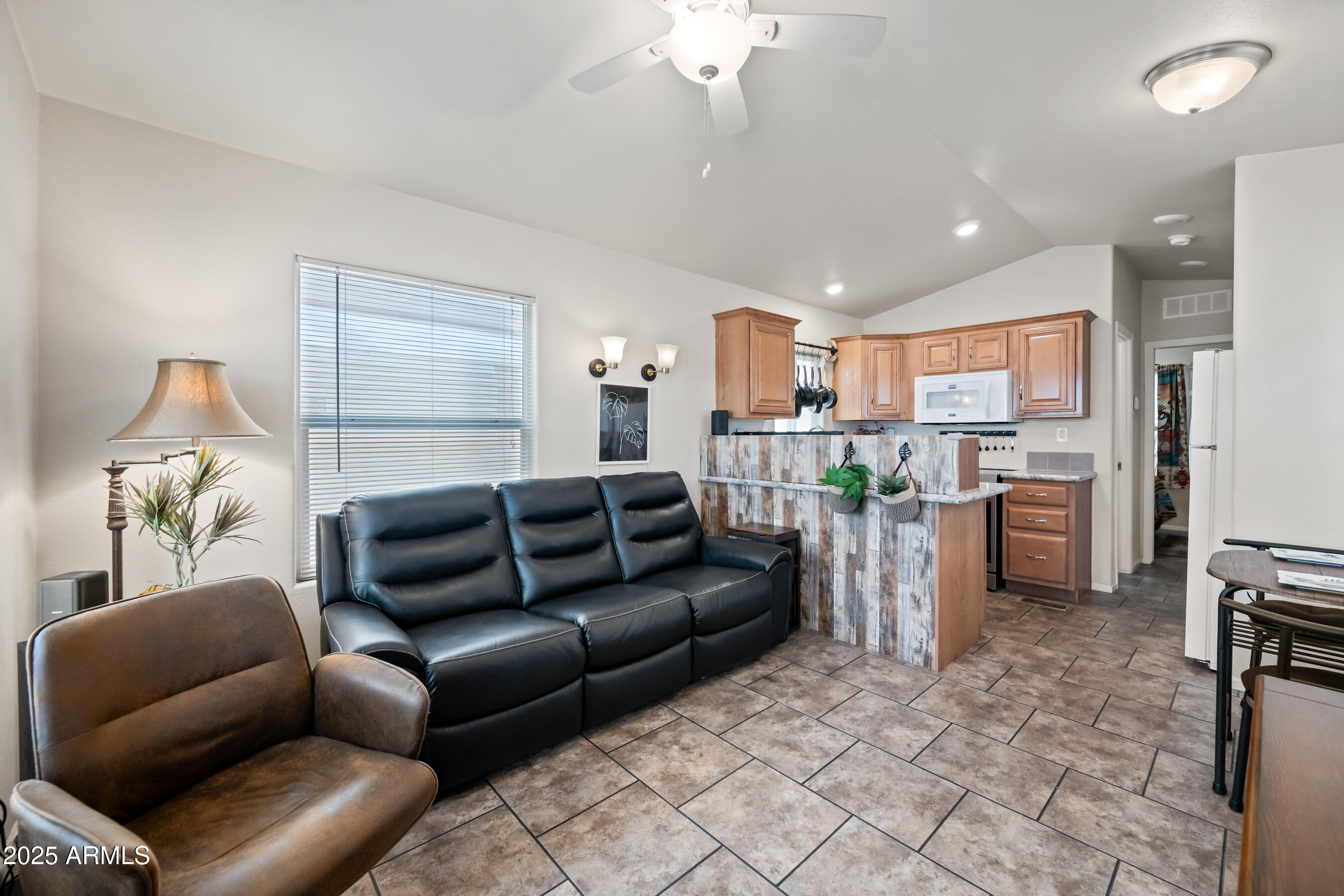 2929 E Main Street 669