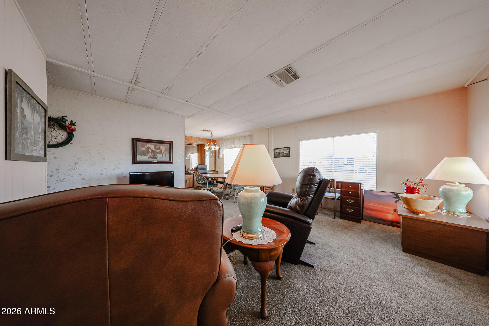 3104 E Broadway Road 19