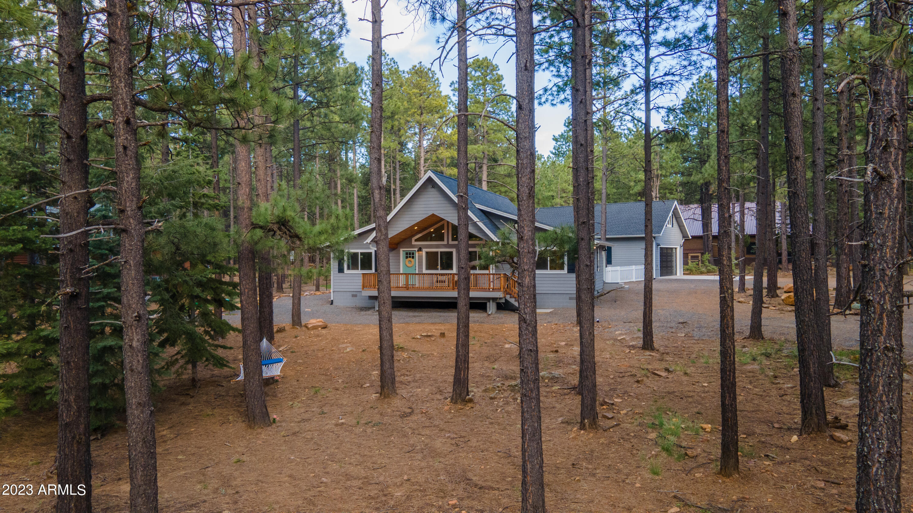 2772 Larson Loop