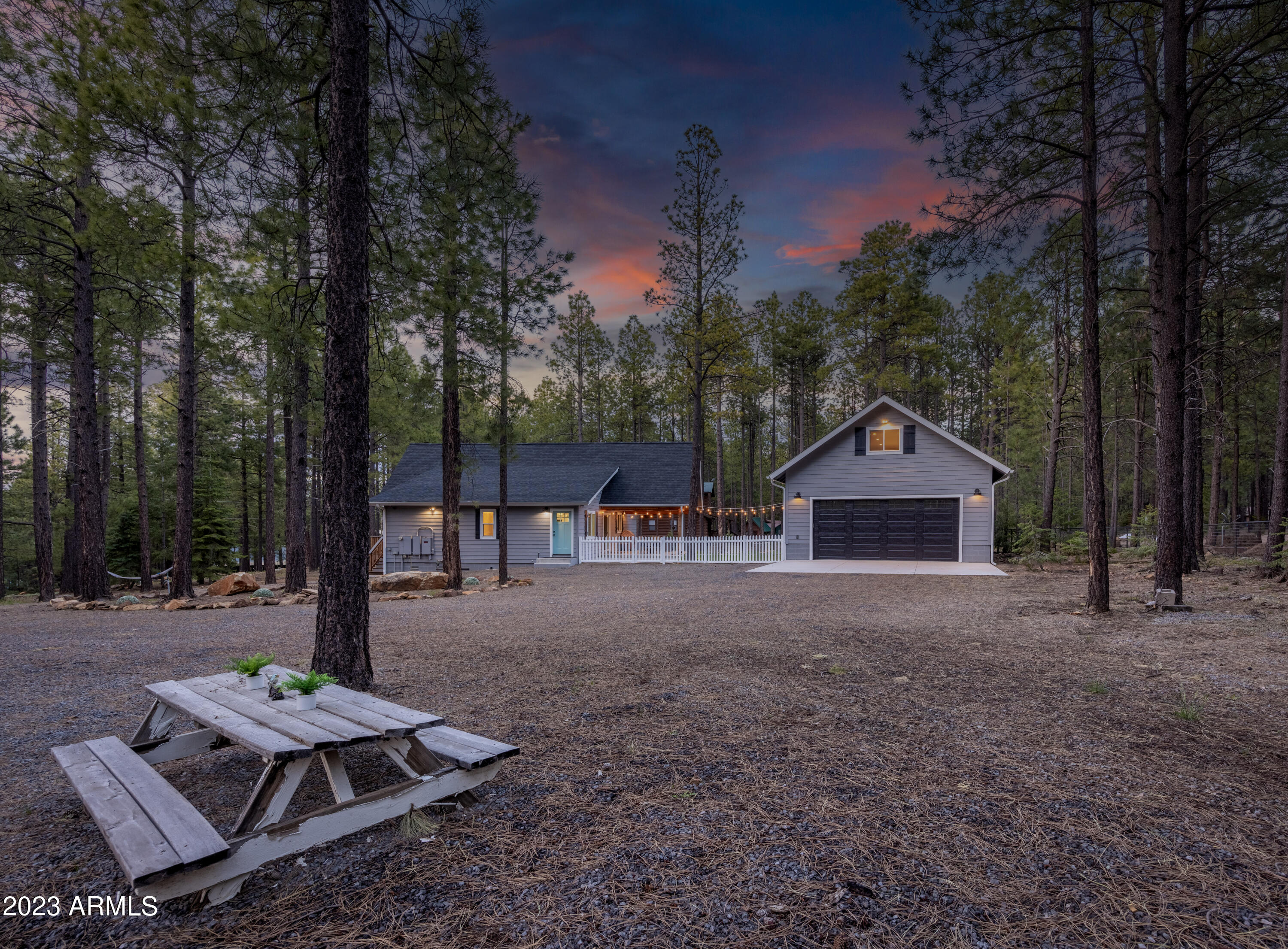 2772 Larson Loop