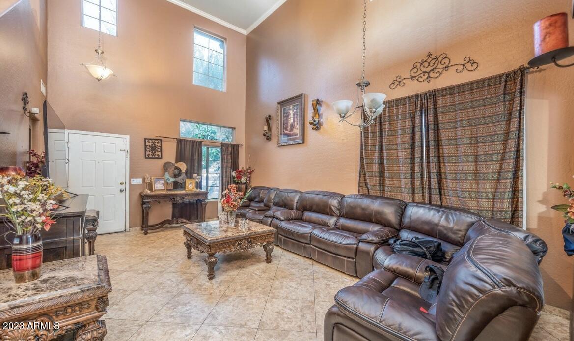 7121 W WILLIAMS Street