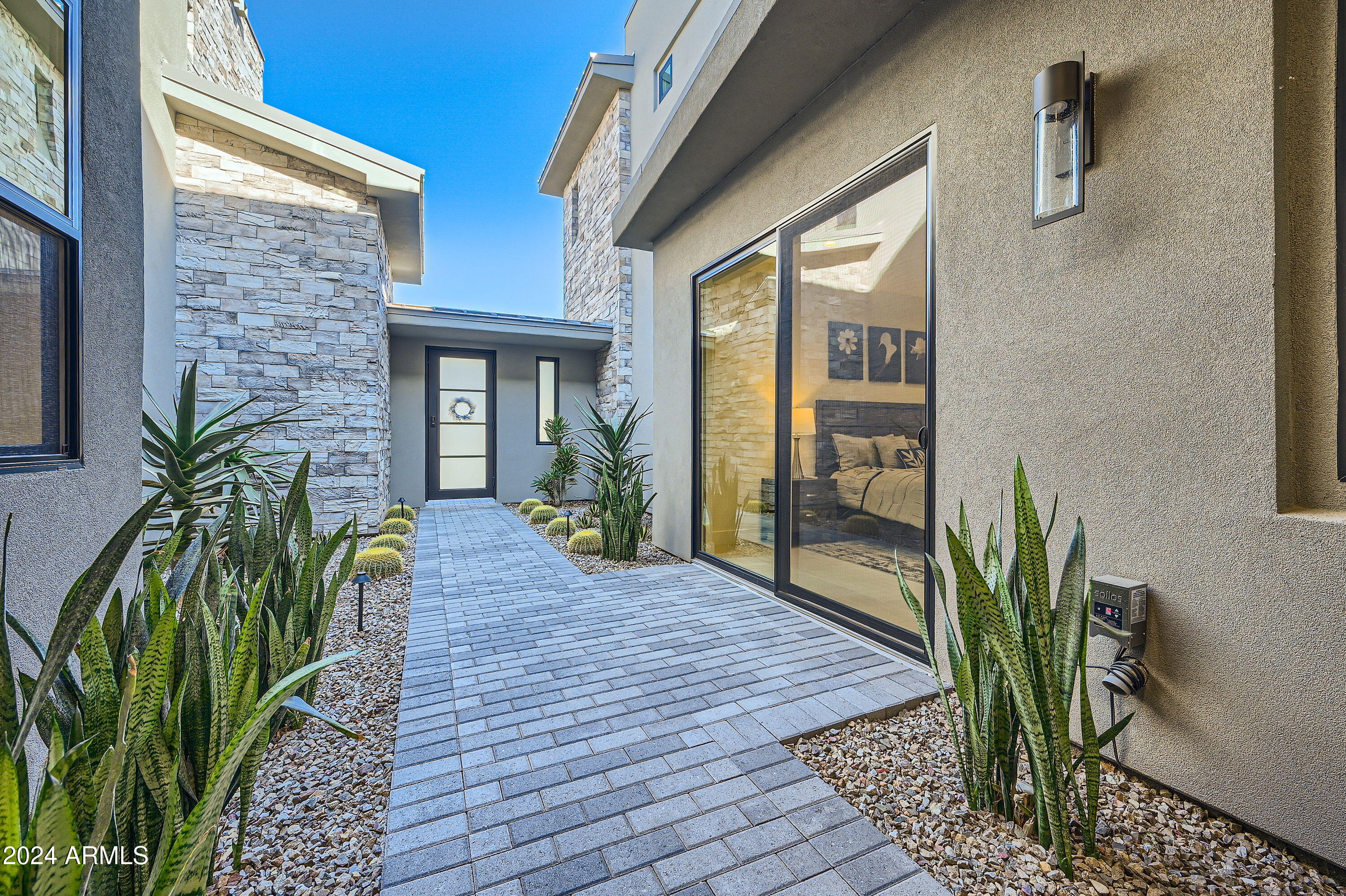 37200 N CAVE CREEK Road 1119